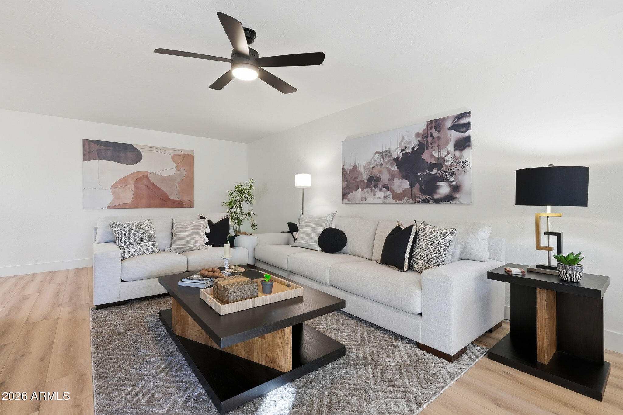 8171 E DEL CAVERNA Drive