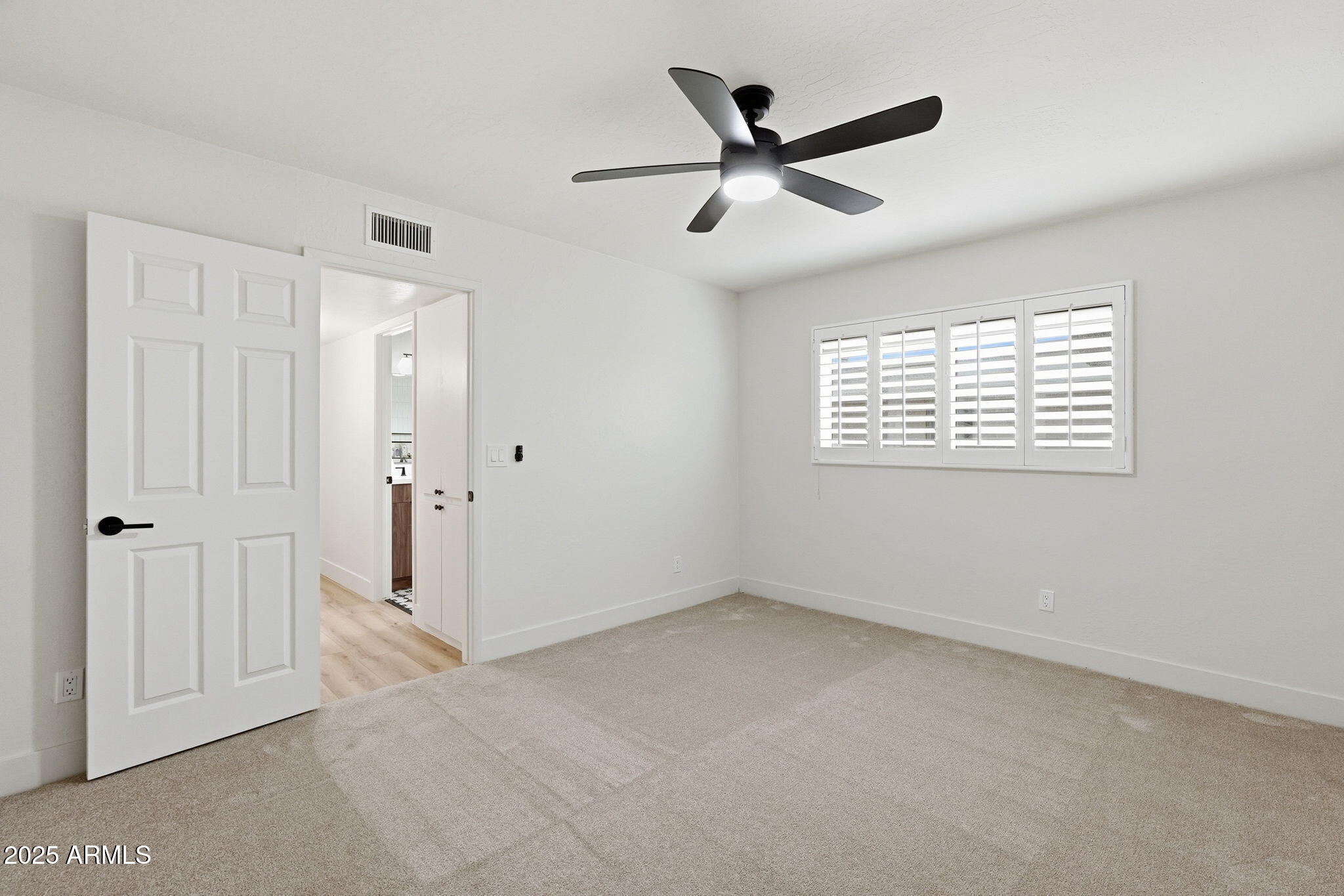 8171 E DEL CAVERNA Drive