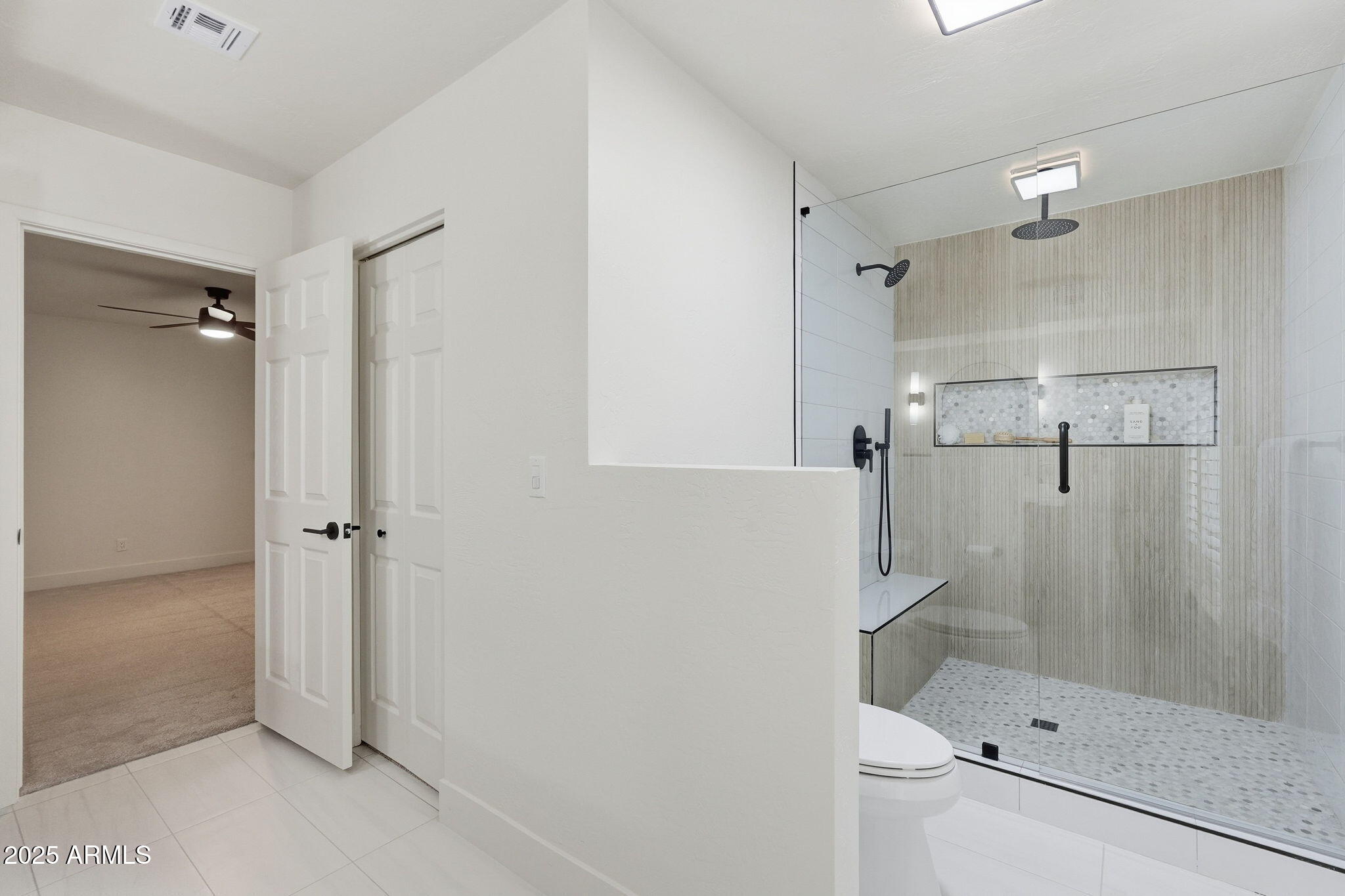 8171 E DEL CAVERNA Drive