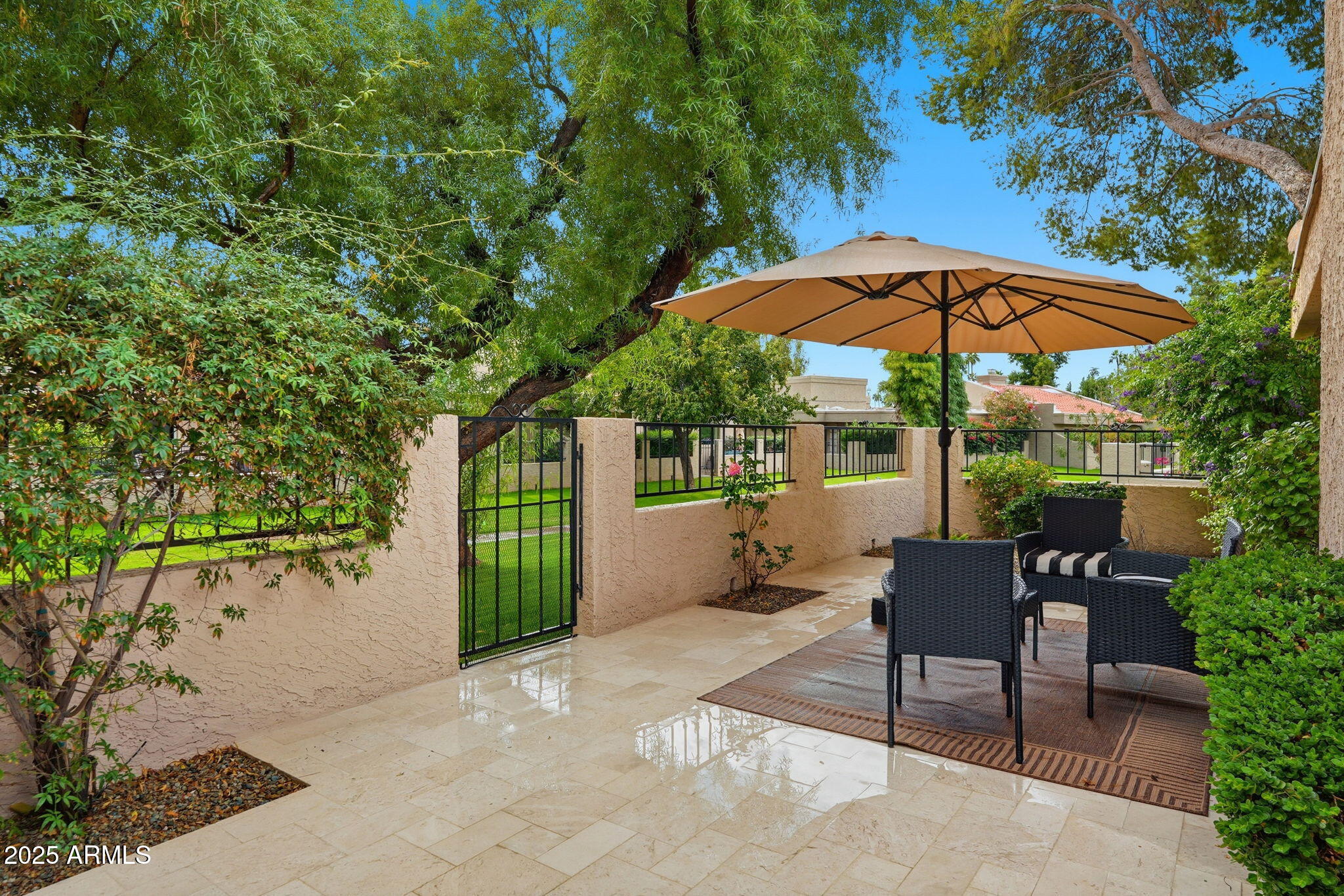 8171 E DEL CAVERNA Drive