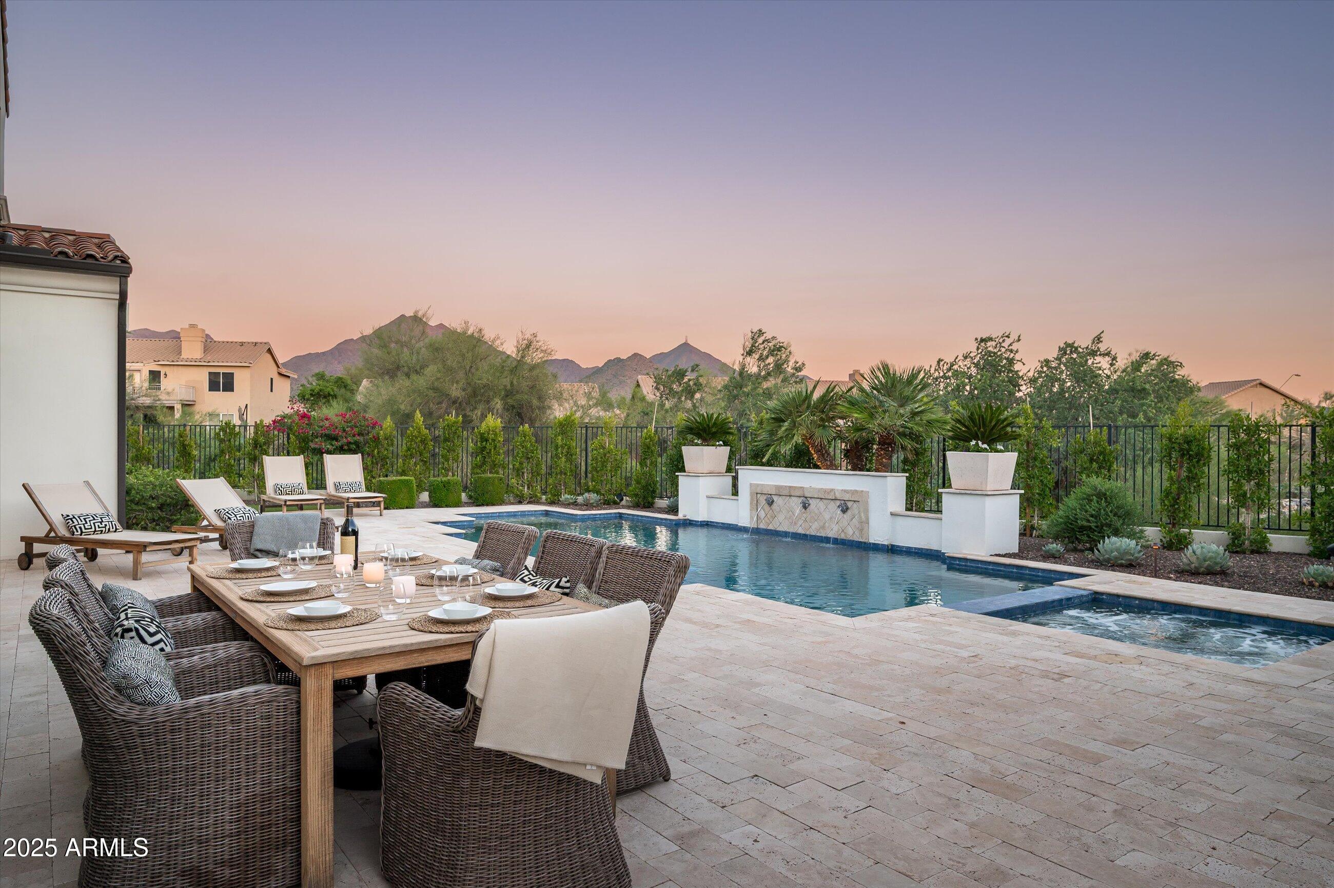 9483 E ROCKWOOD Drive