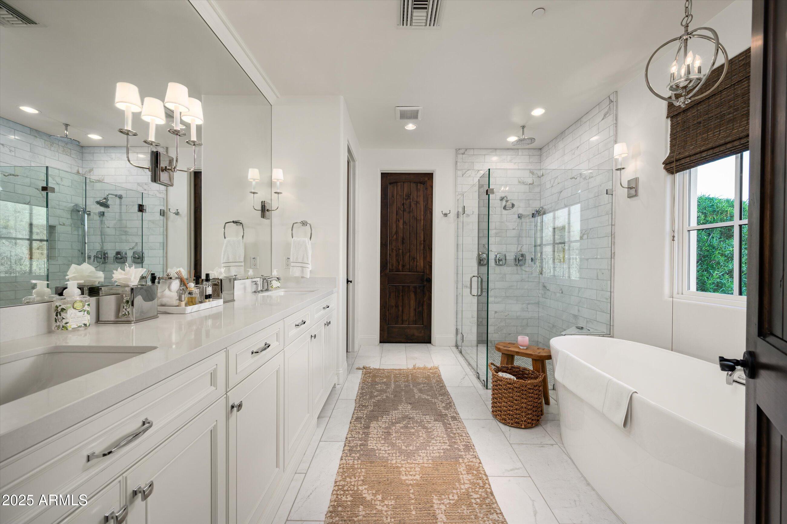 9483 E ROCKWOOD Drive