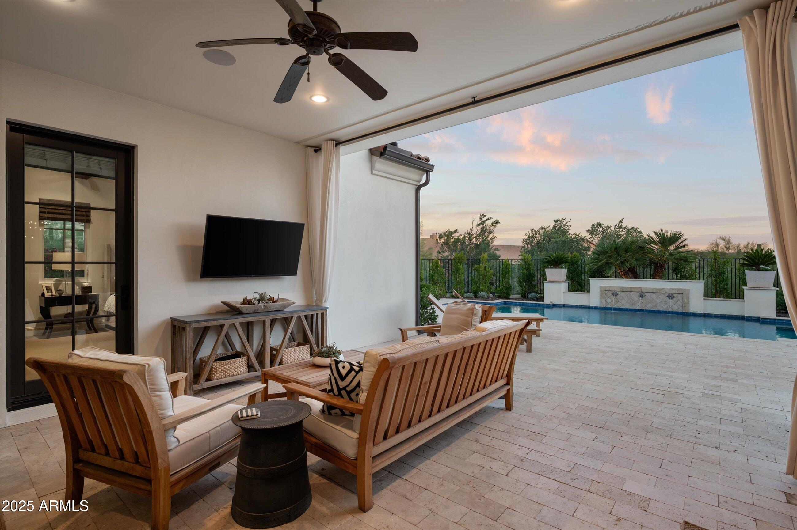 9483 E ROCKWOOD Drive