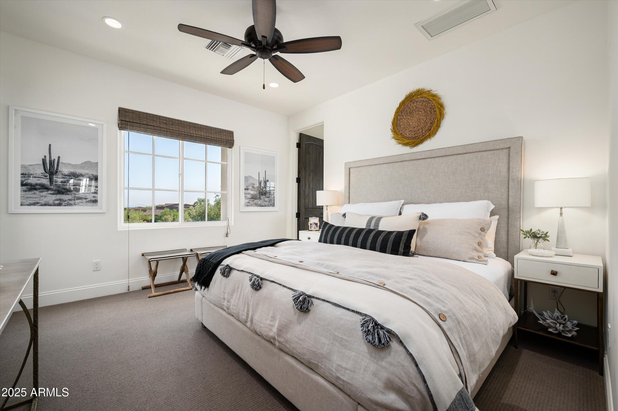 9483 E ROCKWOOD Drive