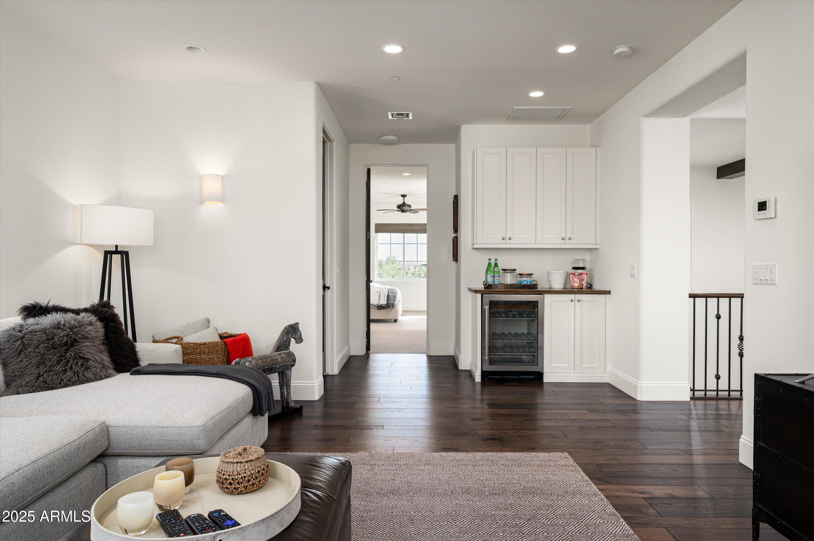 9483 E ROCKWOOD Drive