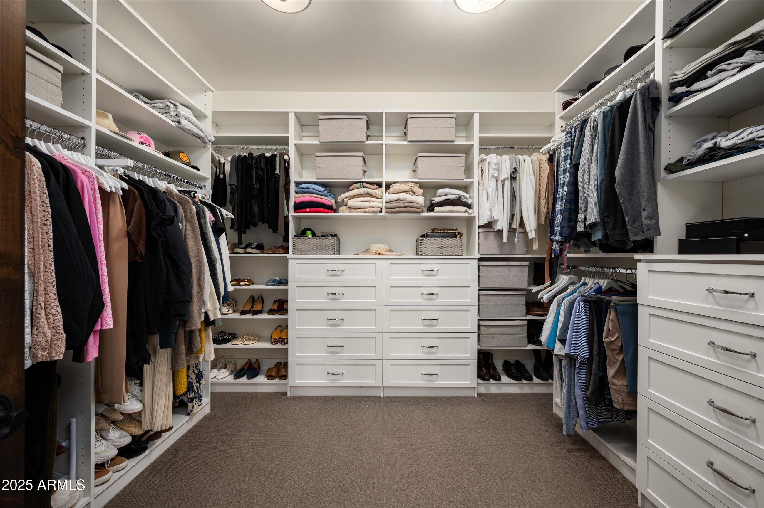 9483 E ROCKWOOD Drive