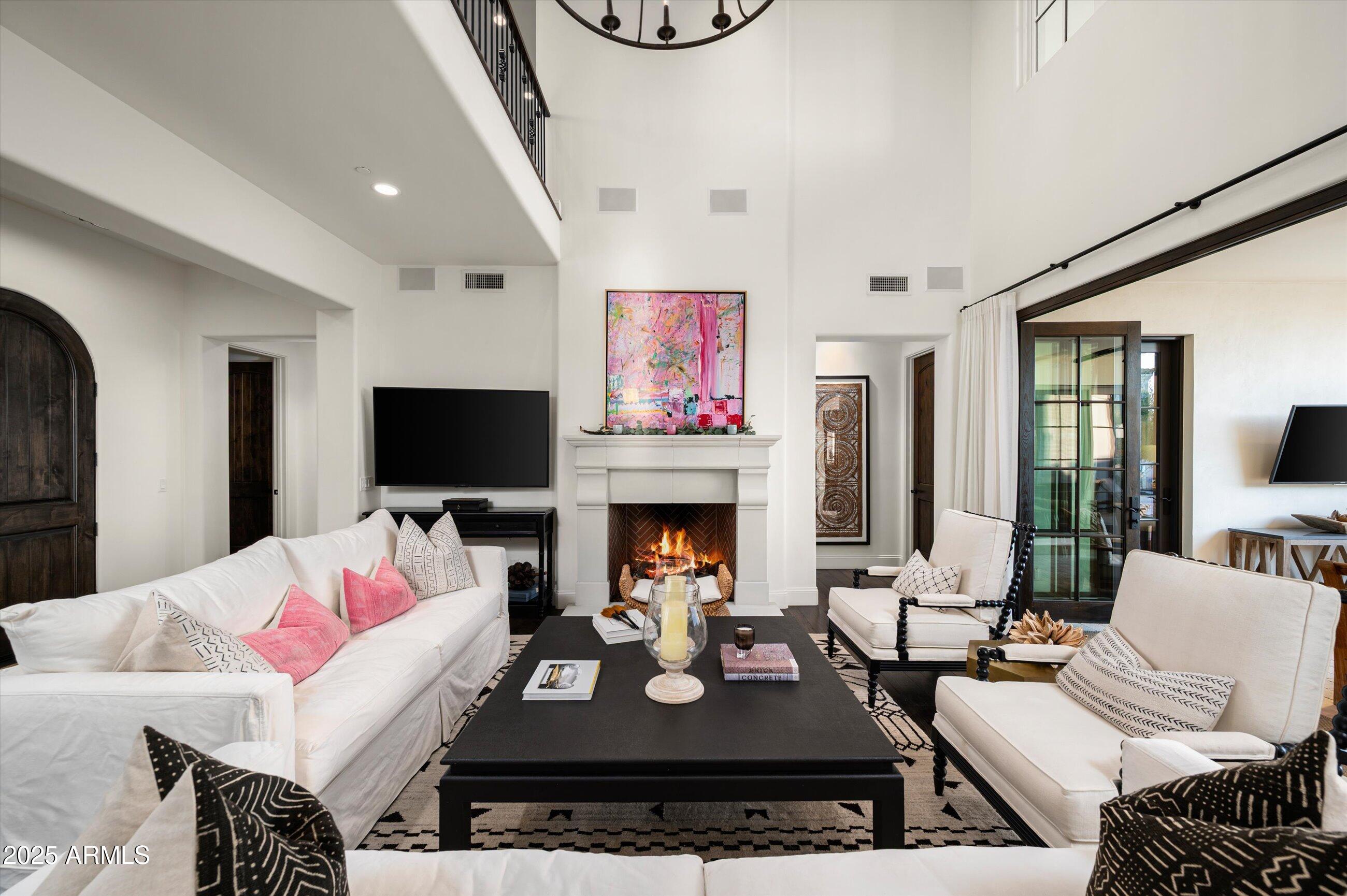 9483 E ROCKWOOD Drive