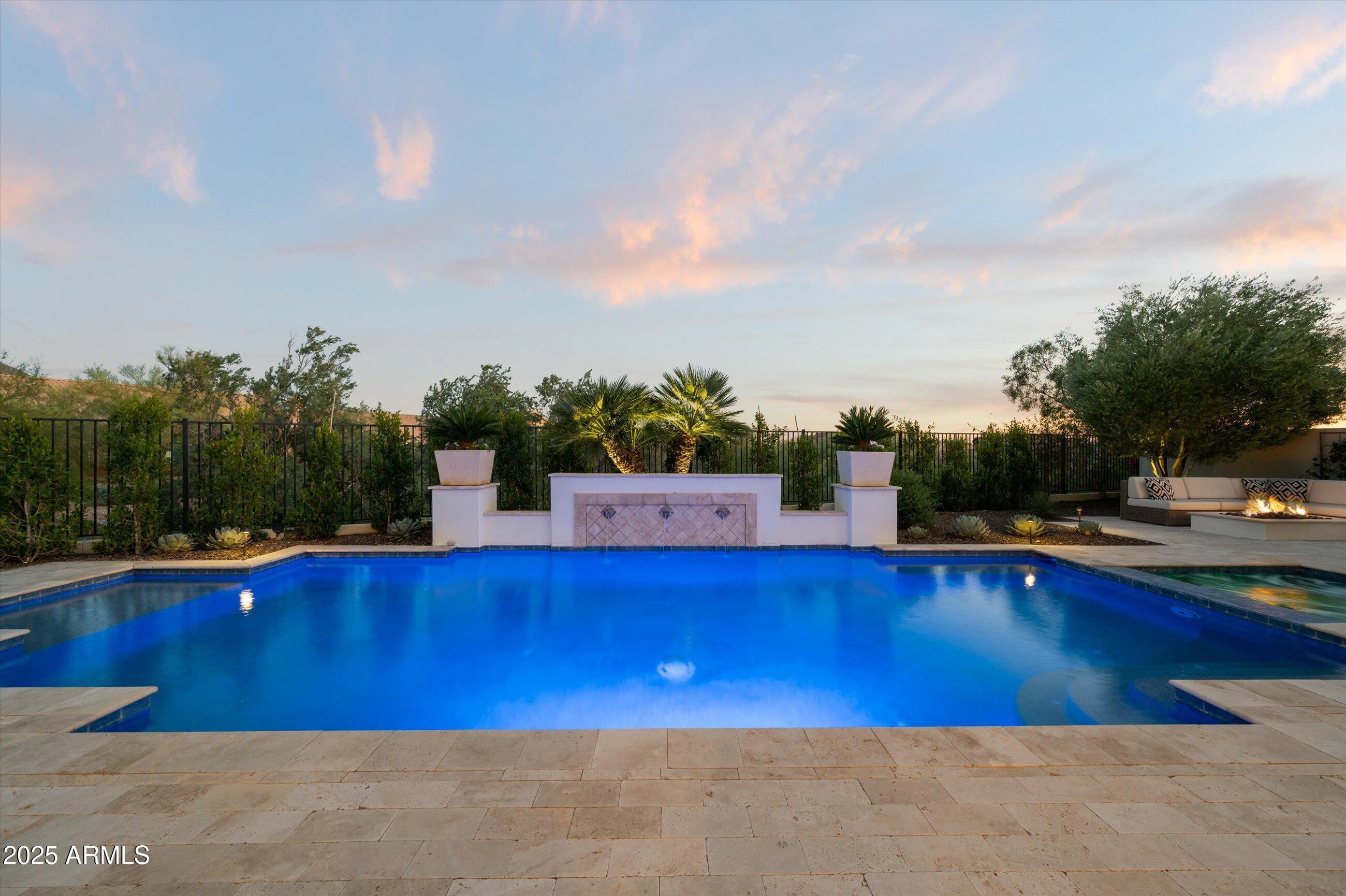 9483 E ROCKWOOD Drive