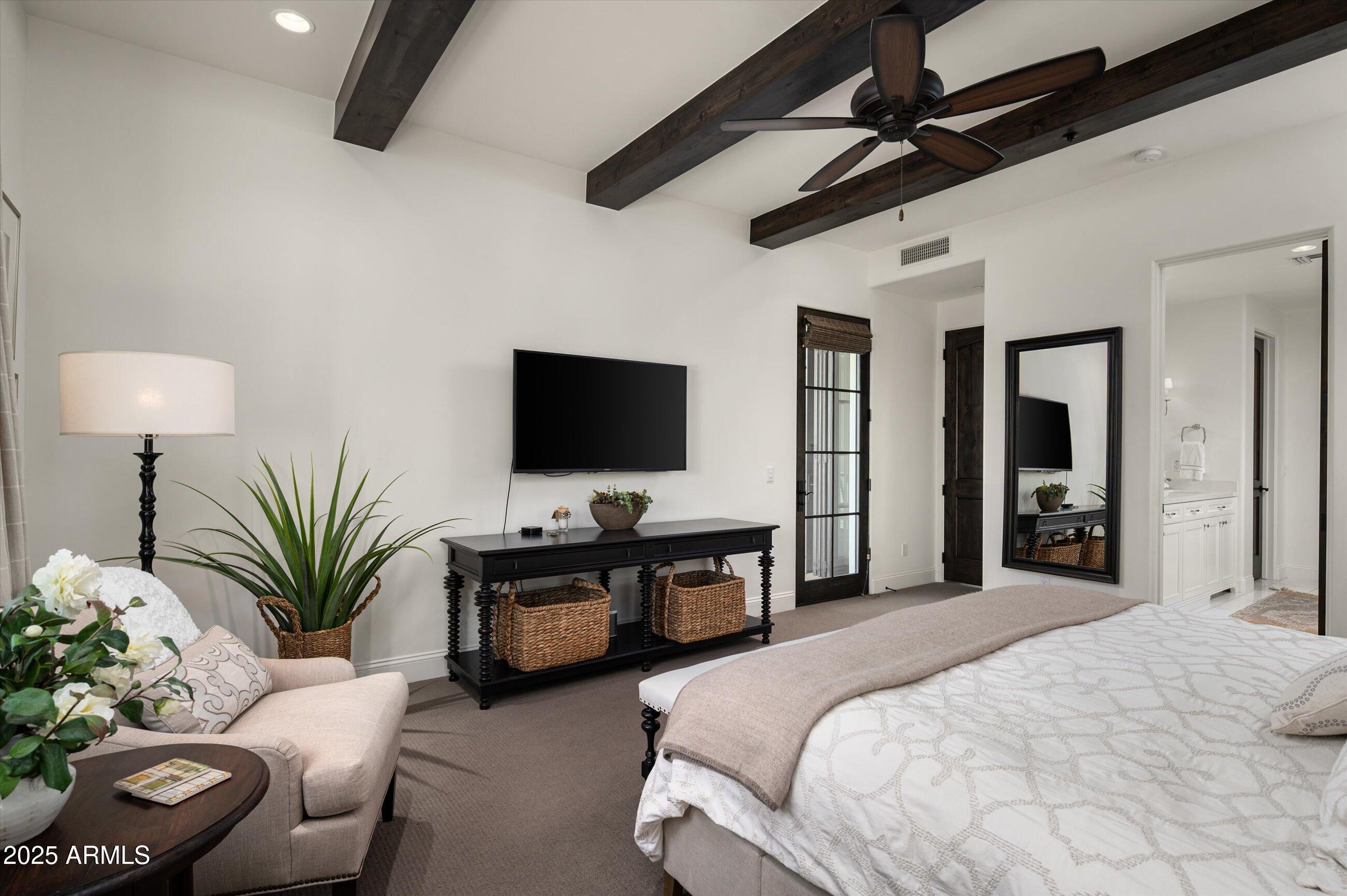 9483 E ROCKWOOD Drive