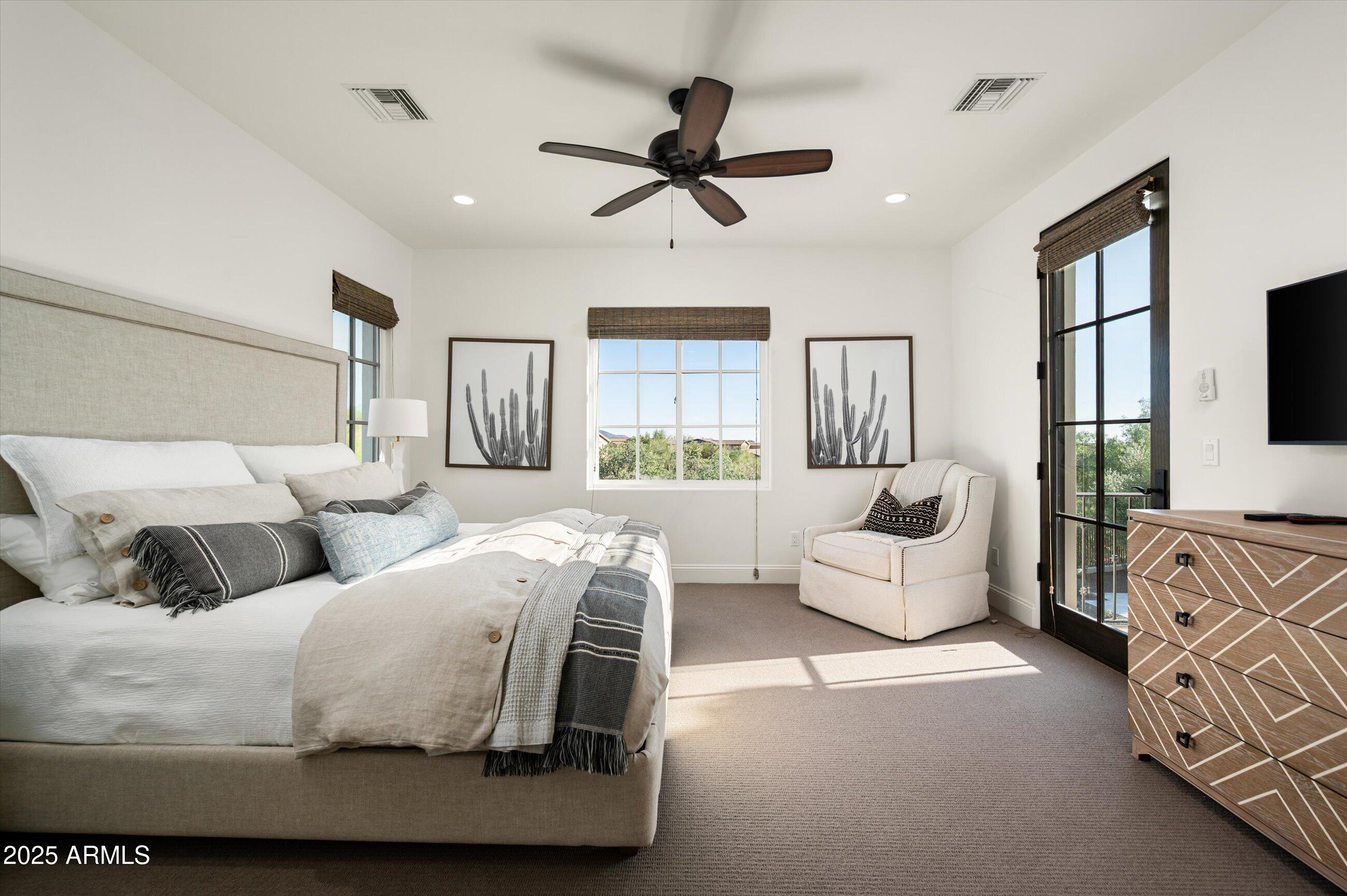 9483 E ROCKWOOD Drive