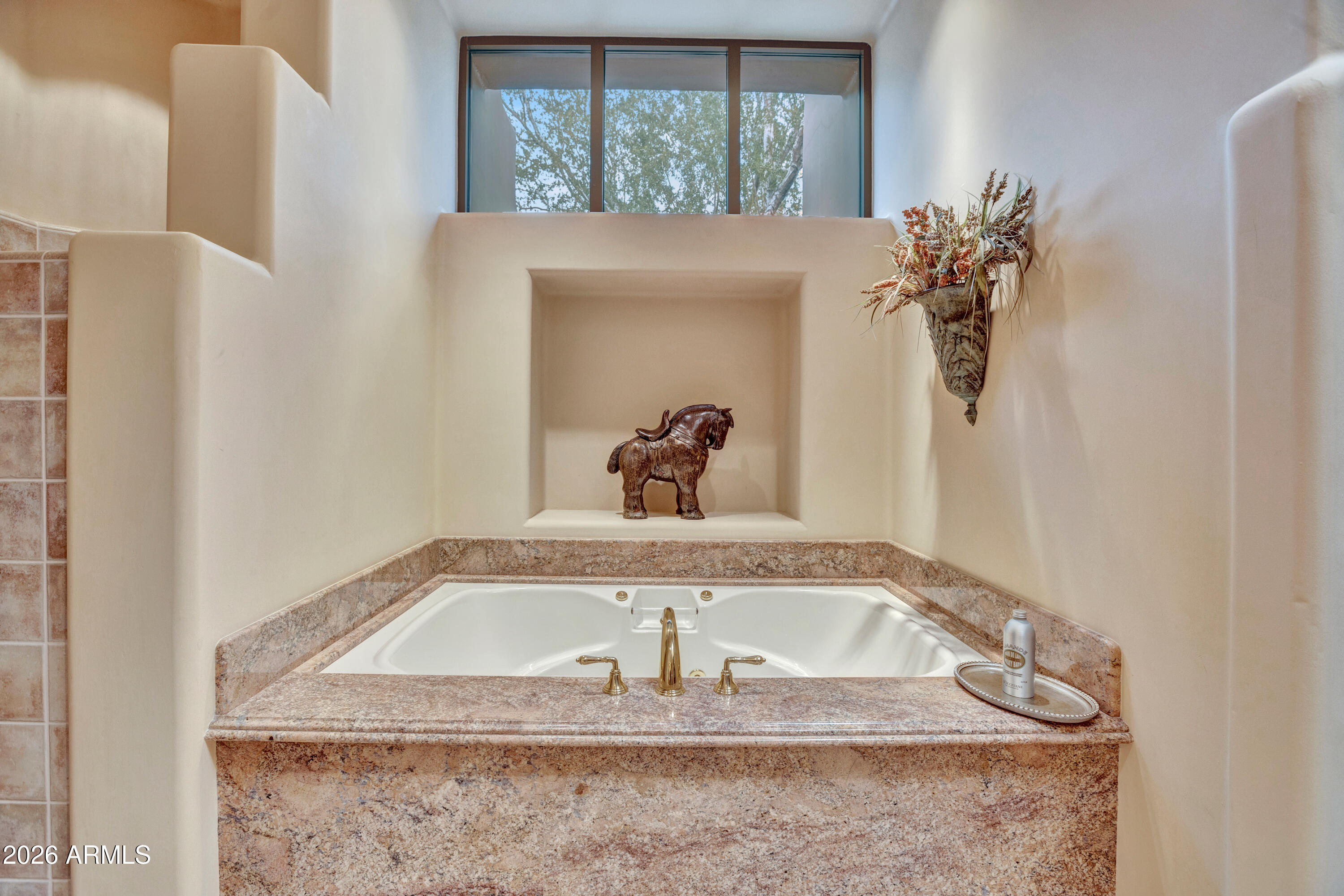 10040 E HAPPY VALLEY Road 1017