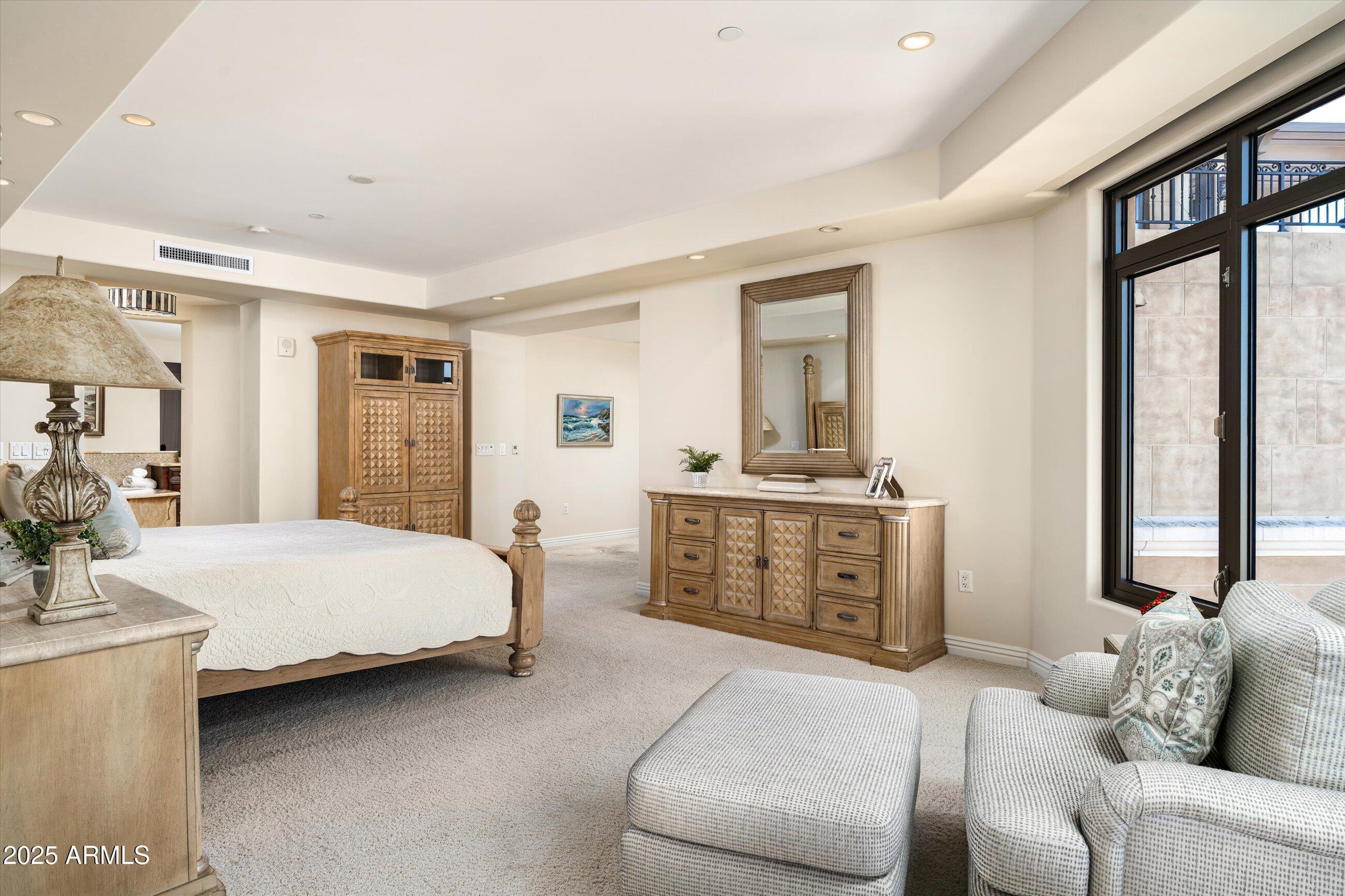 7181 E Camelback Road 1202