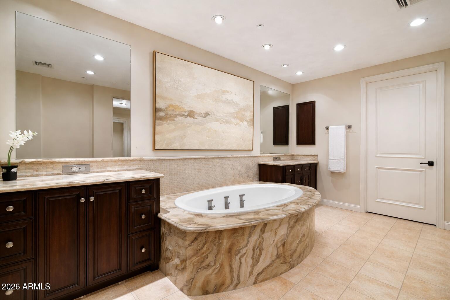 7181 E Camelback Road 1202