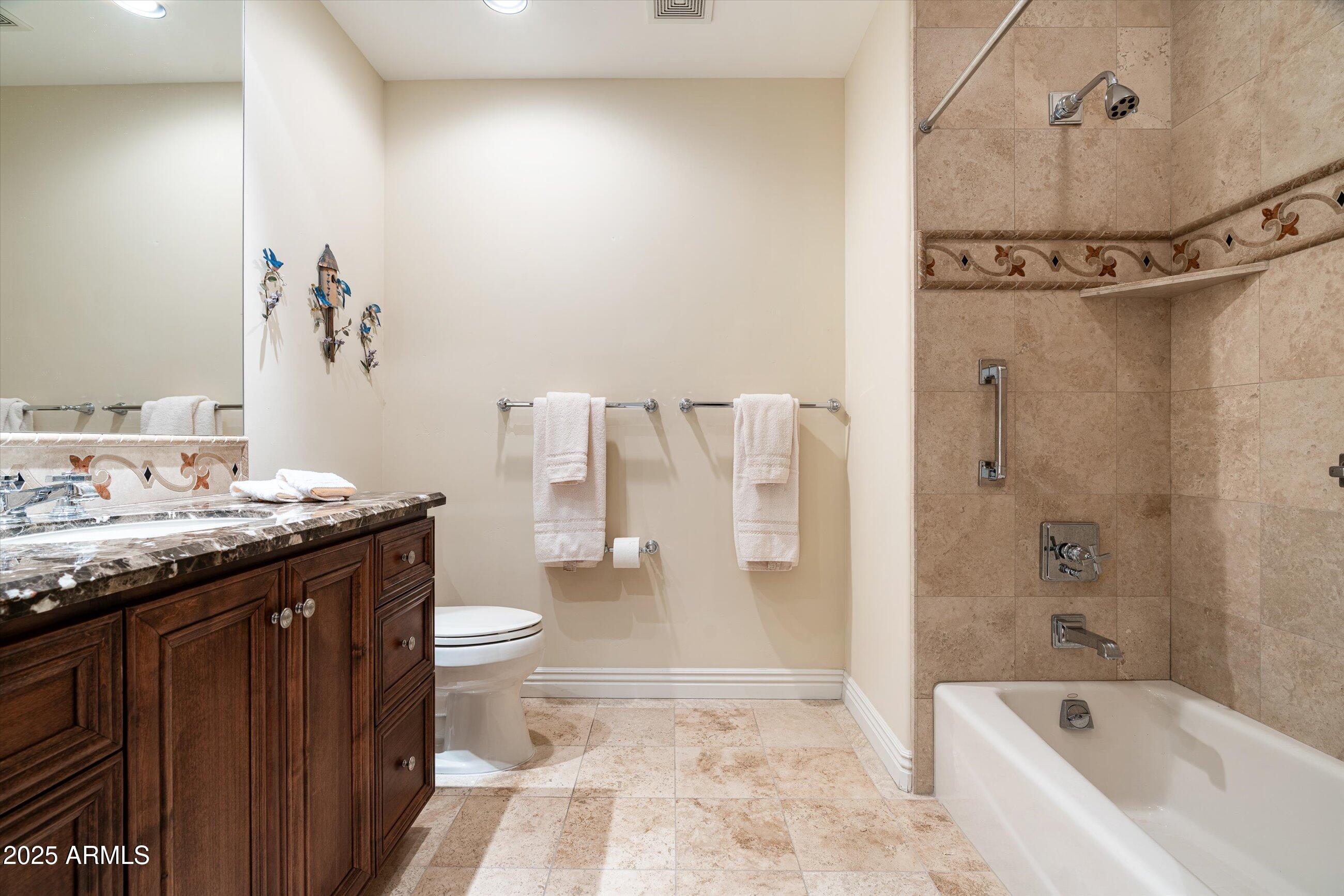 7181 E Camelback Road 1202