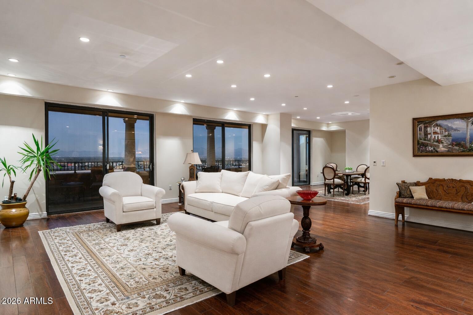 7181 E Camelback Road 1202