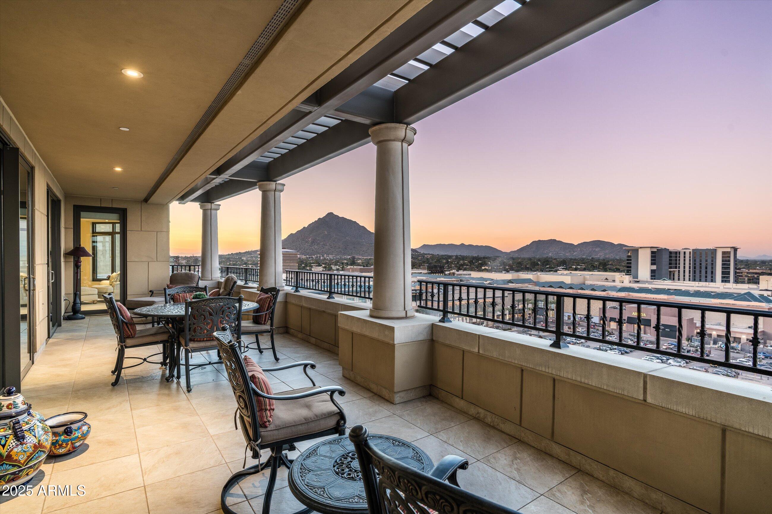 7181 E Camelback Road 1202