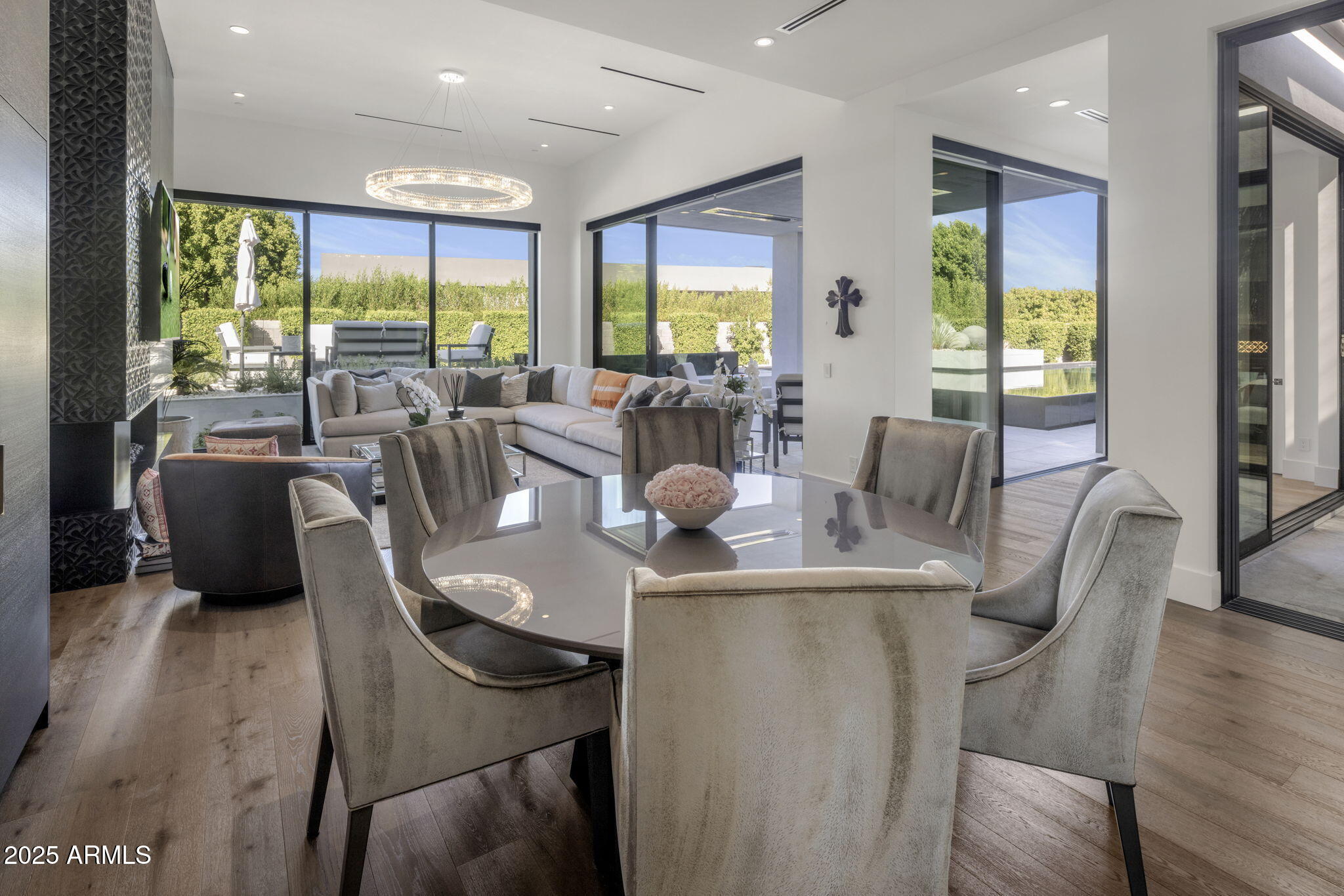 6914 E Cactus Wren Road