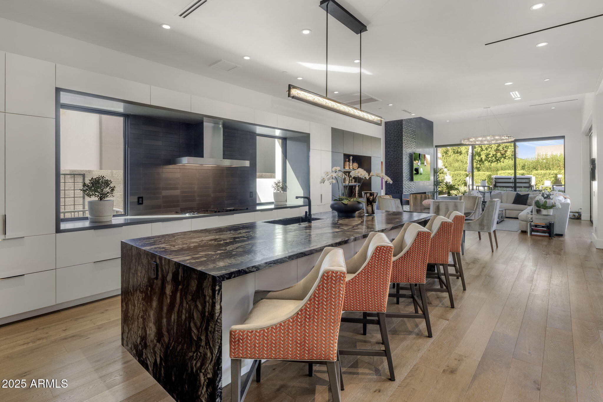 6914 E Cactus Wren Road