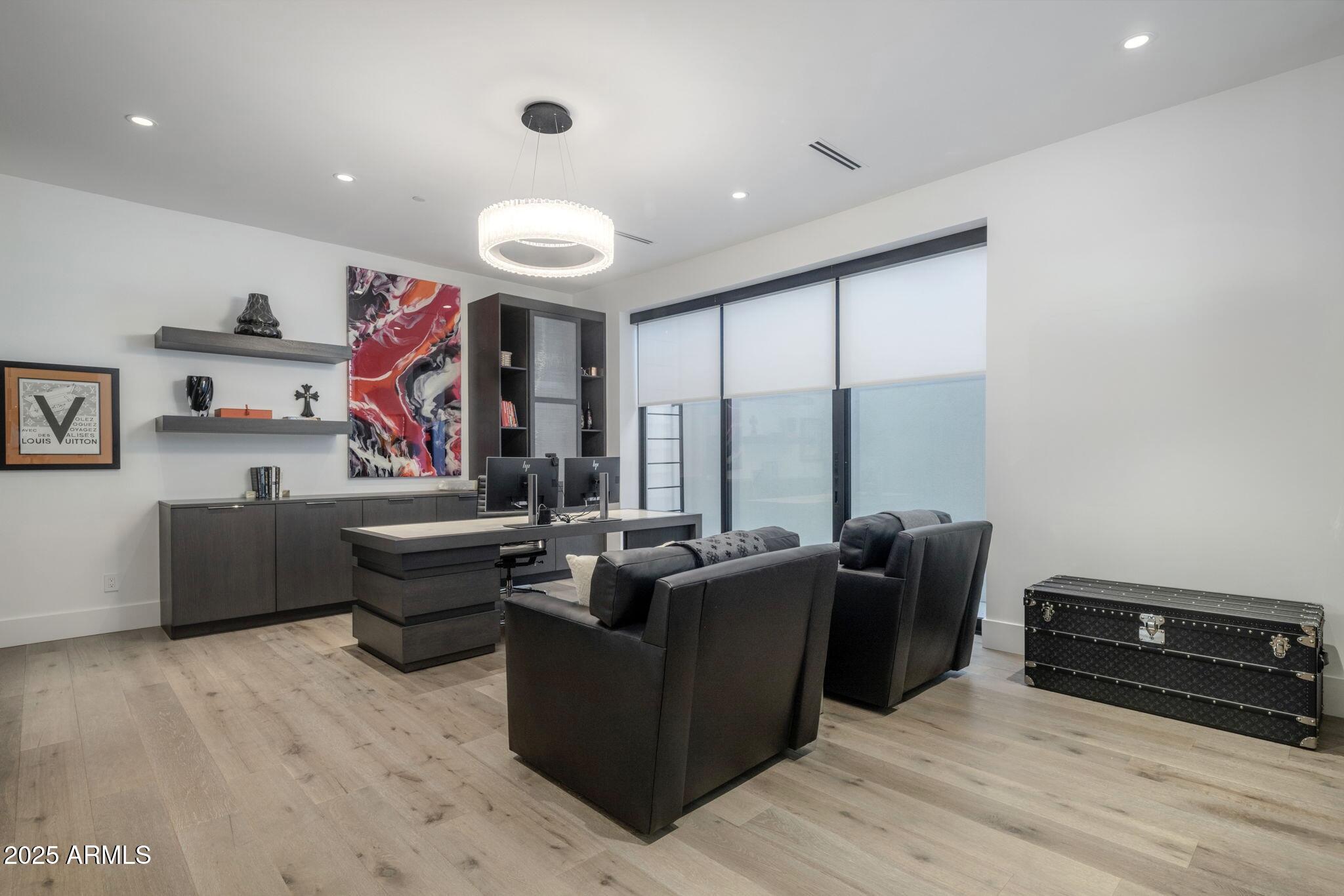 6914 E Cactus Wren Road