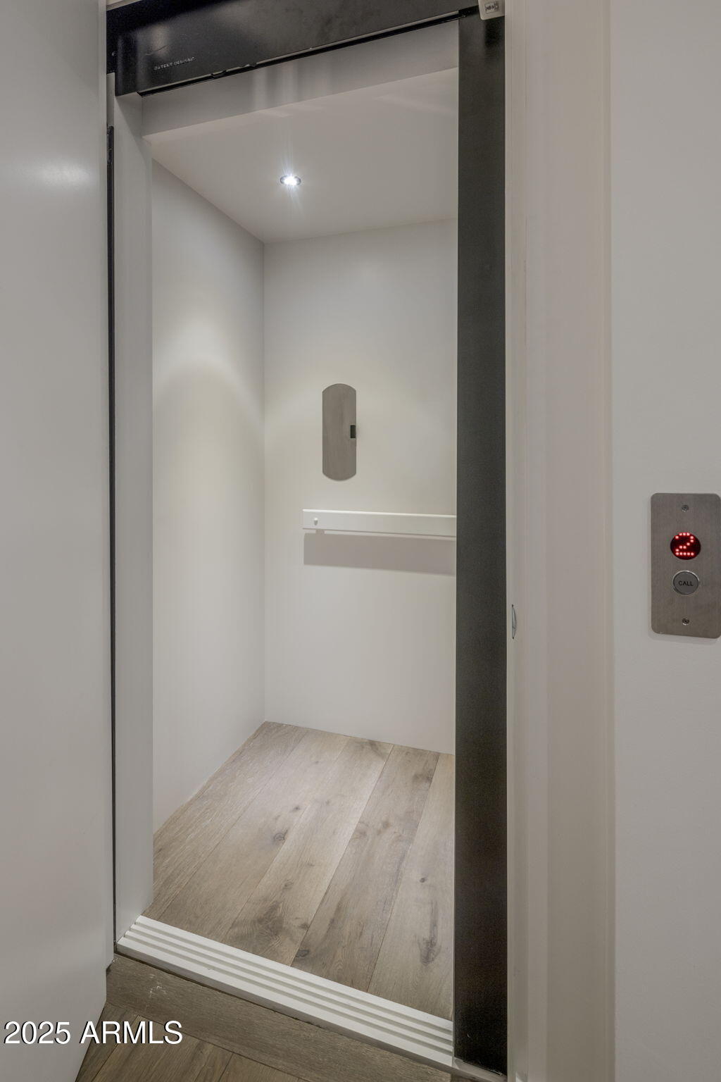 6914 E Cactus Wren Road