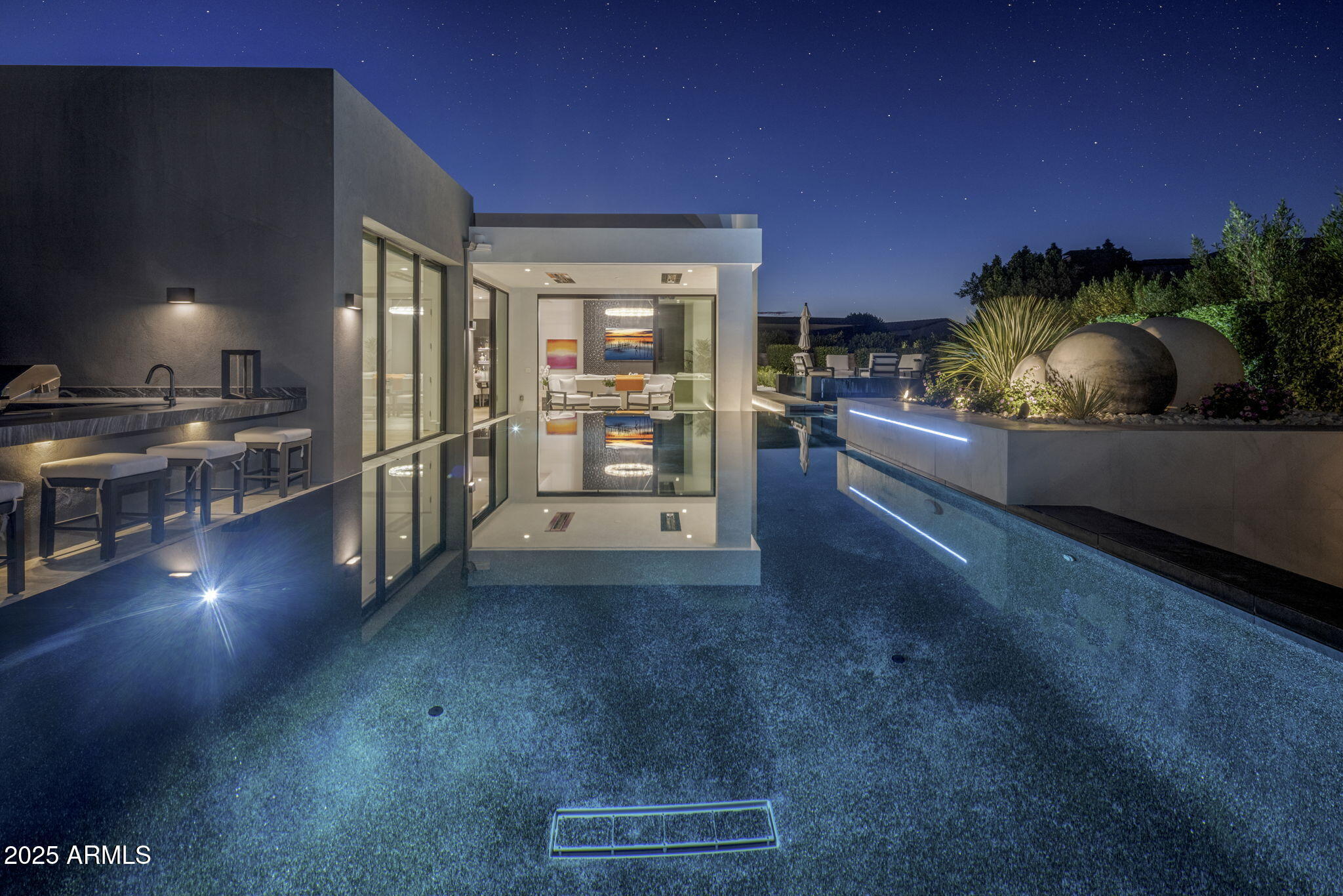 6914 E Cactus Wren Road