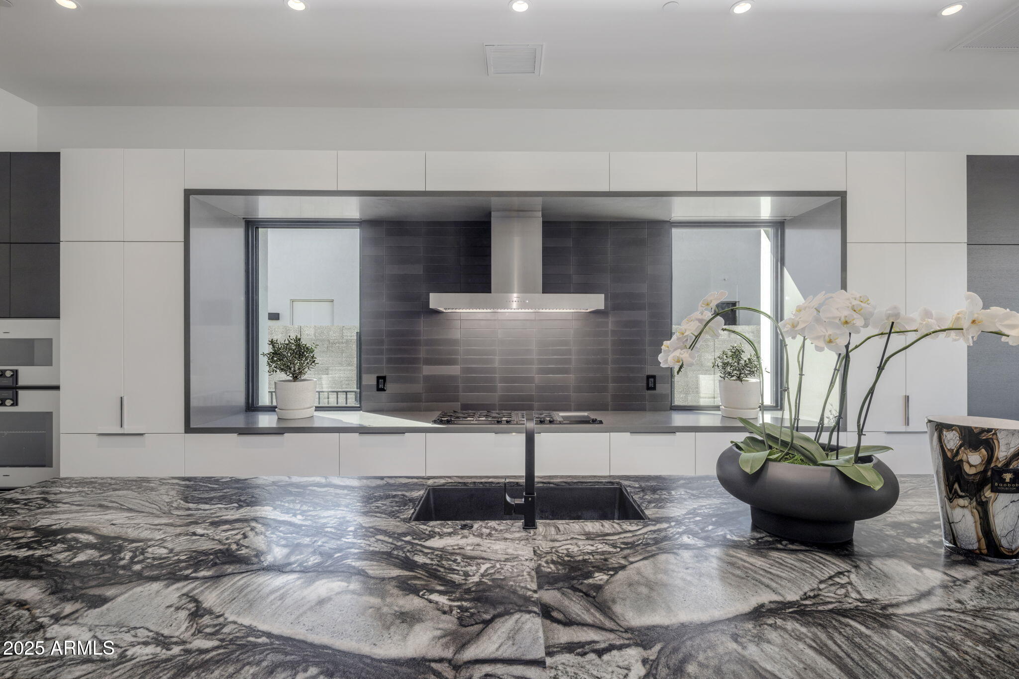 6914 E Cactus Wren Road