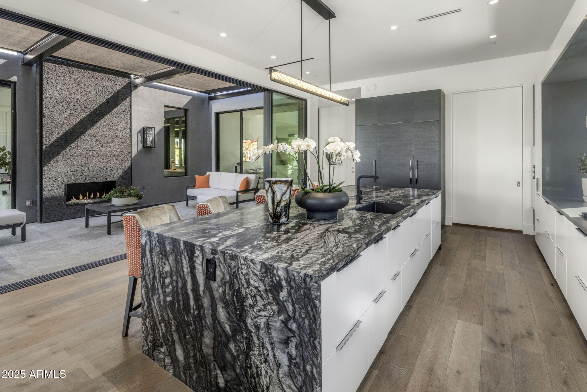 6914 E Cactus Wren Road