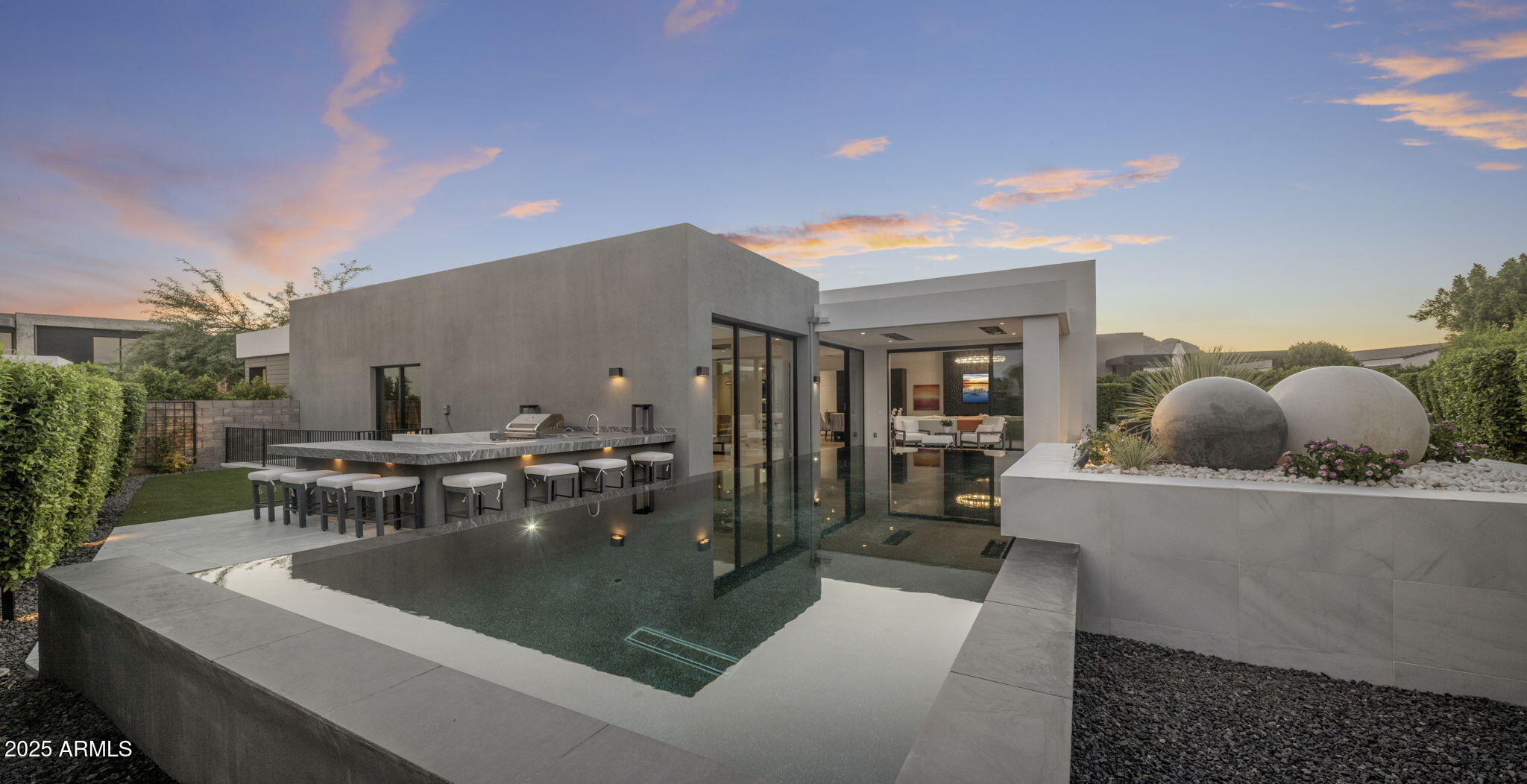 6914 E Cactus Wren Road