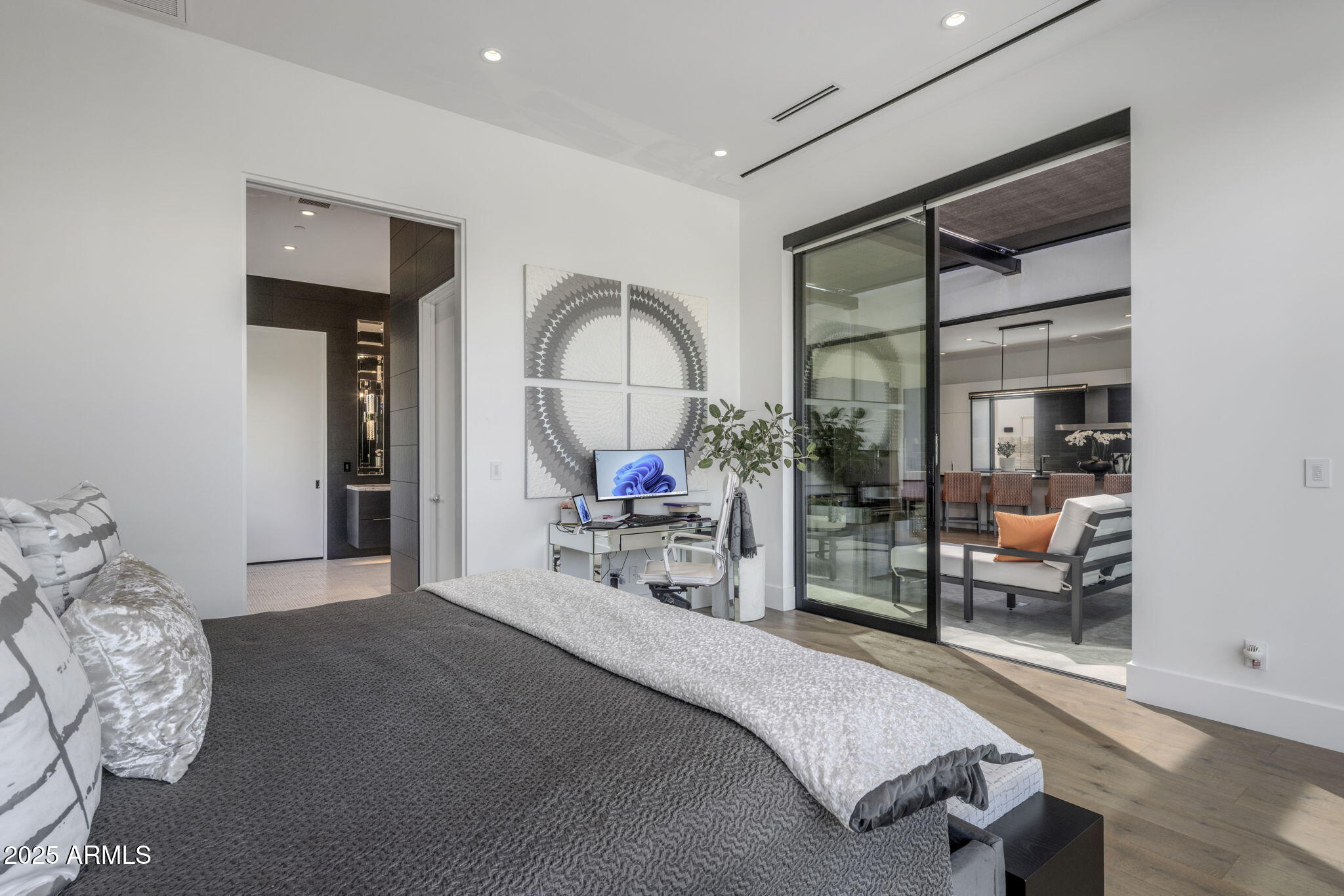 6914 E Cactus Wren Road