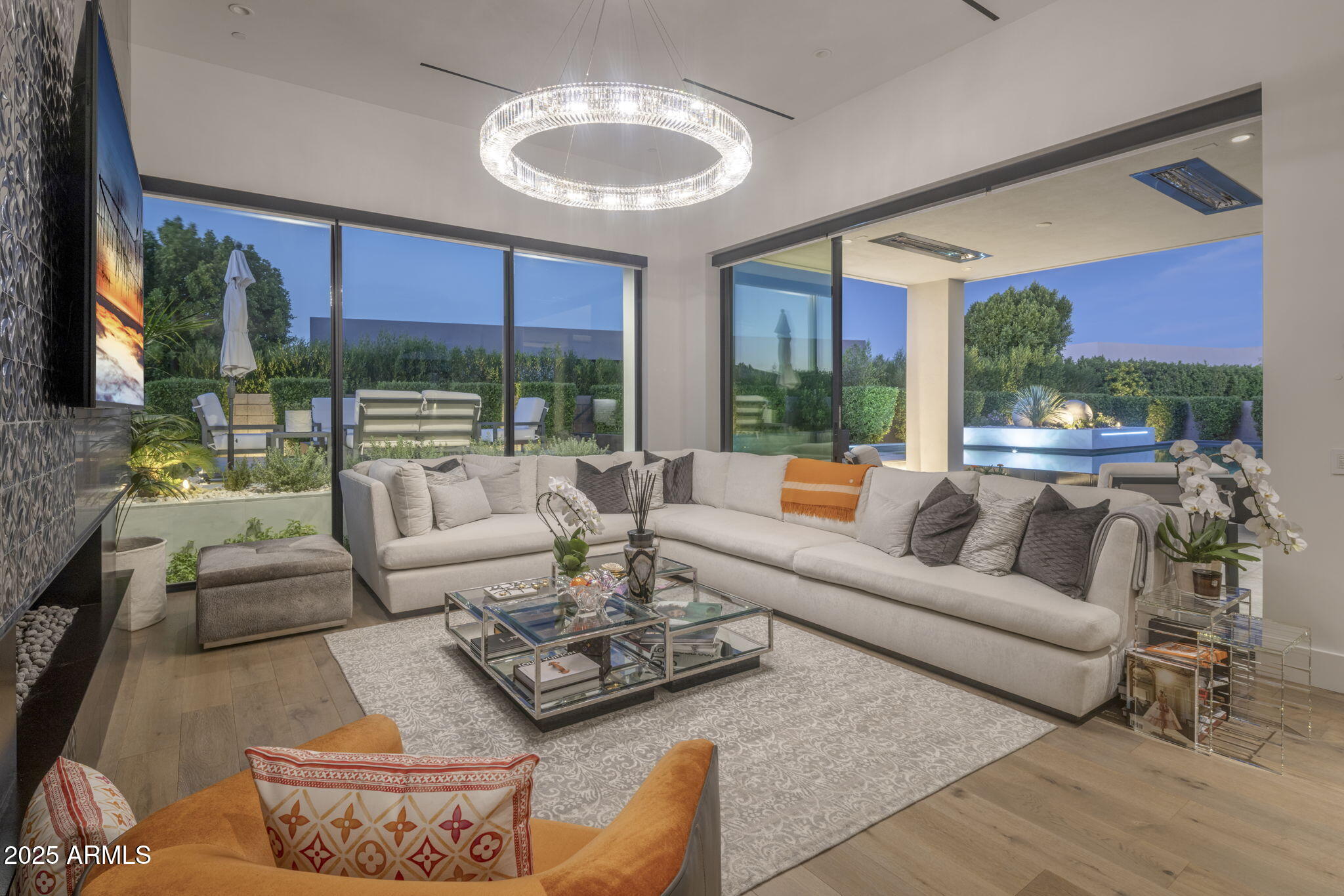 6914 E Cactus Wren Road