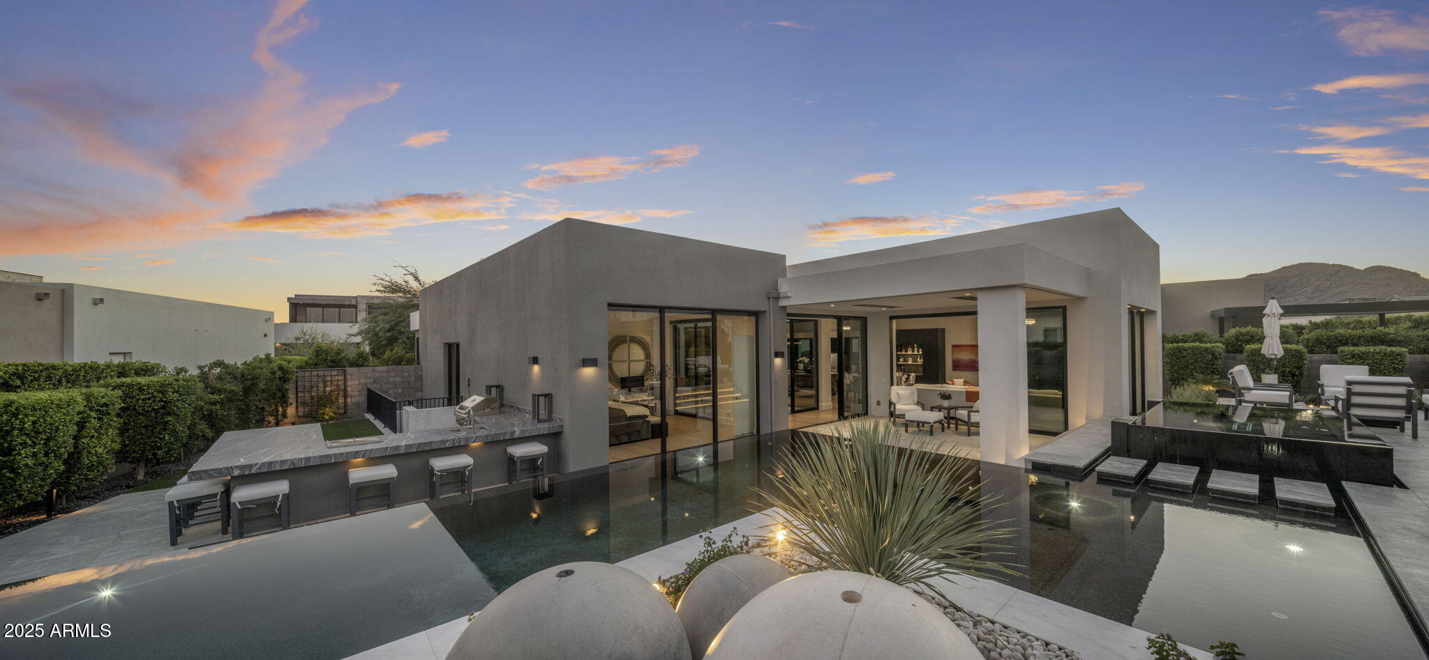 6914 E Cactus Wren Road