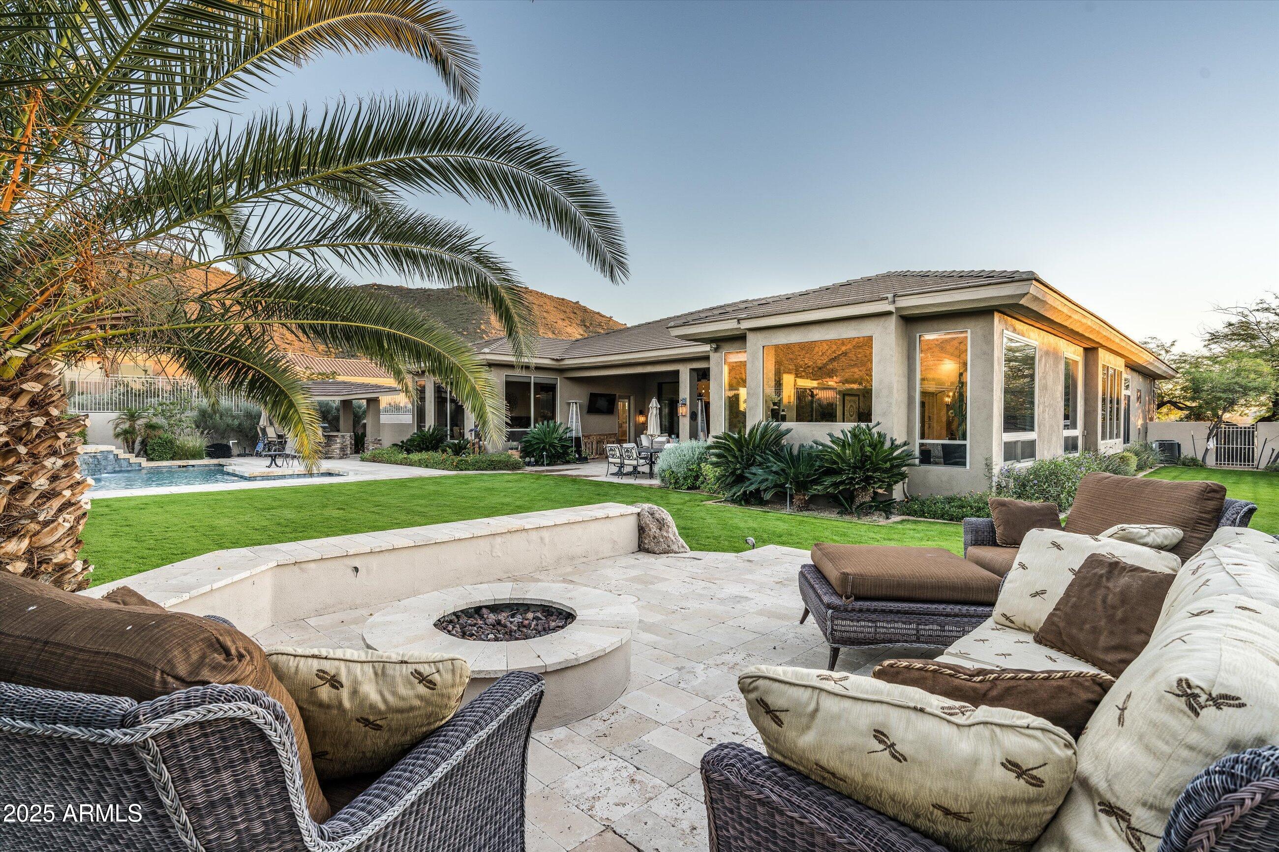 11368 E WINCHCOMB Drive