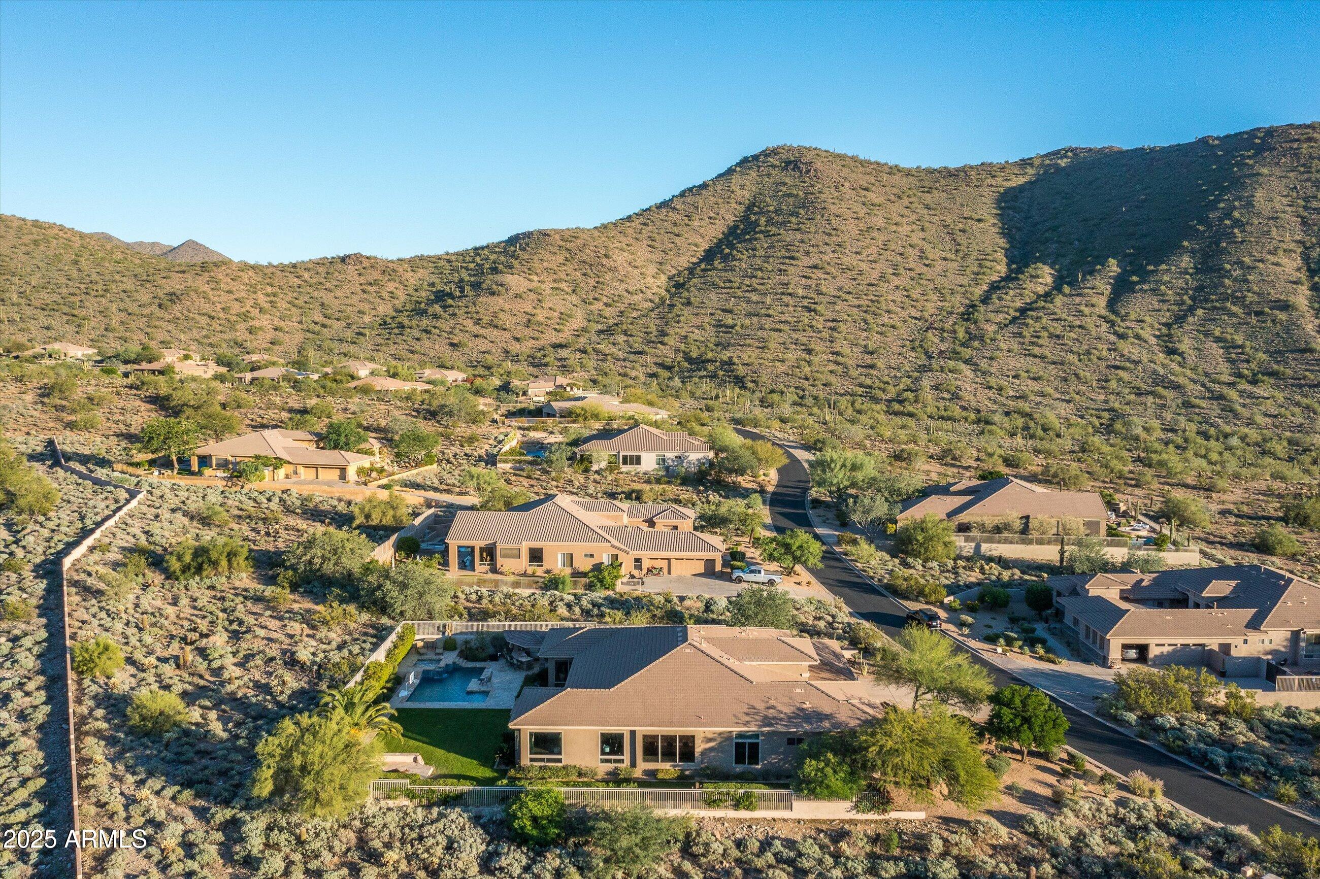 11368 E WINCHCOMB Drive