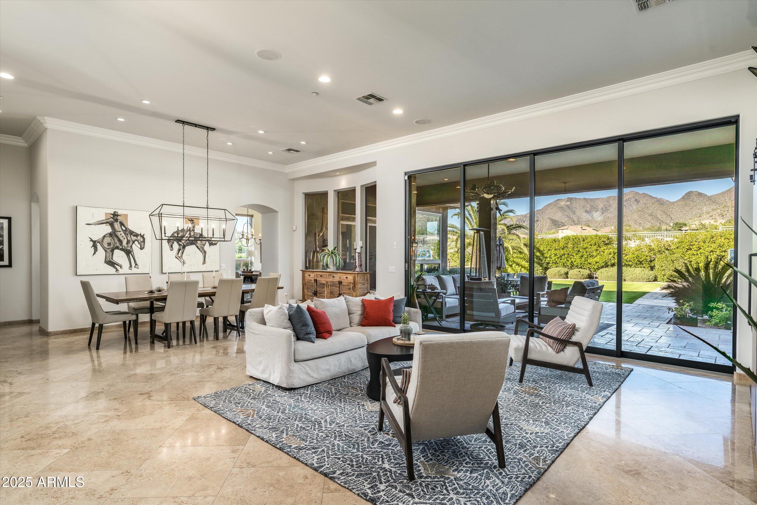 11368 E WINCHCOMB Drive