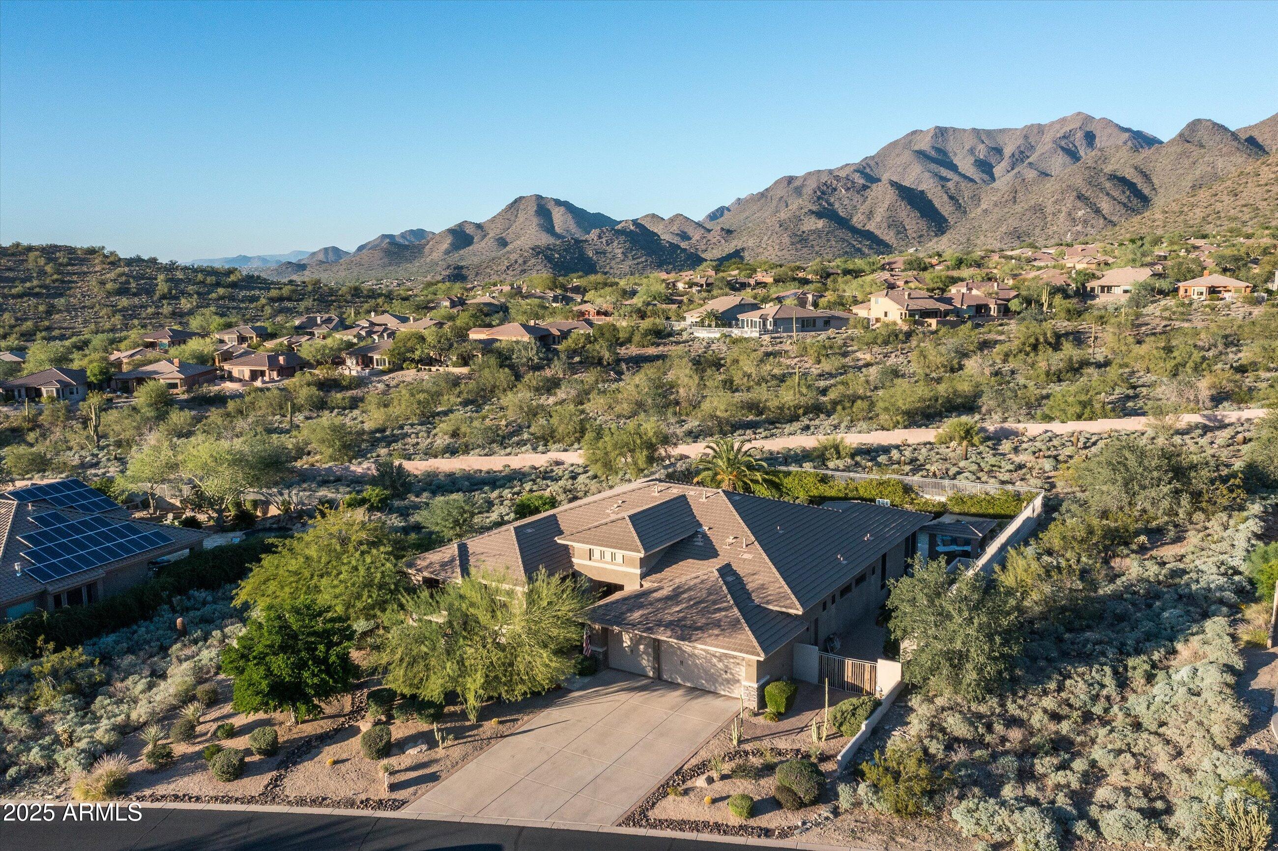 11368 E WINCHCOMB Drive