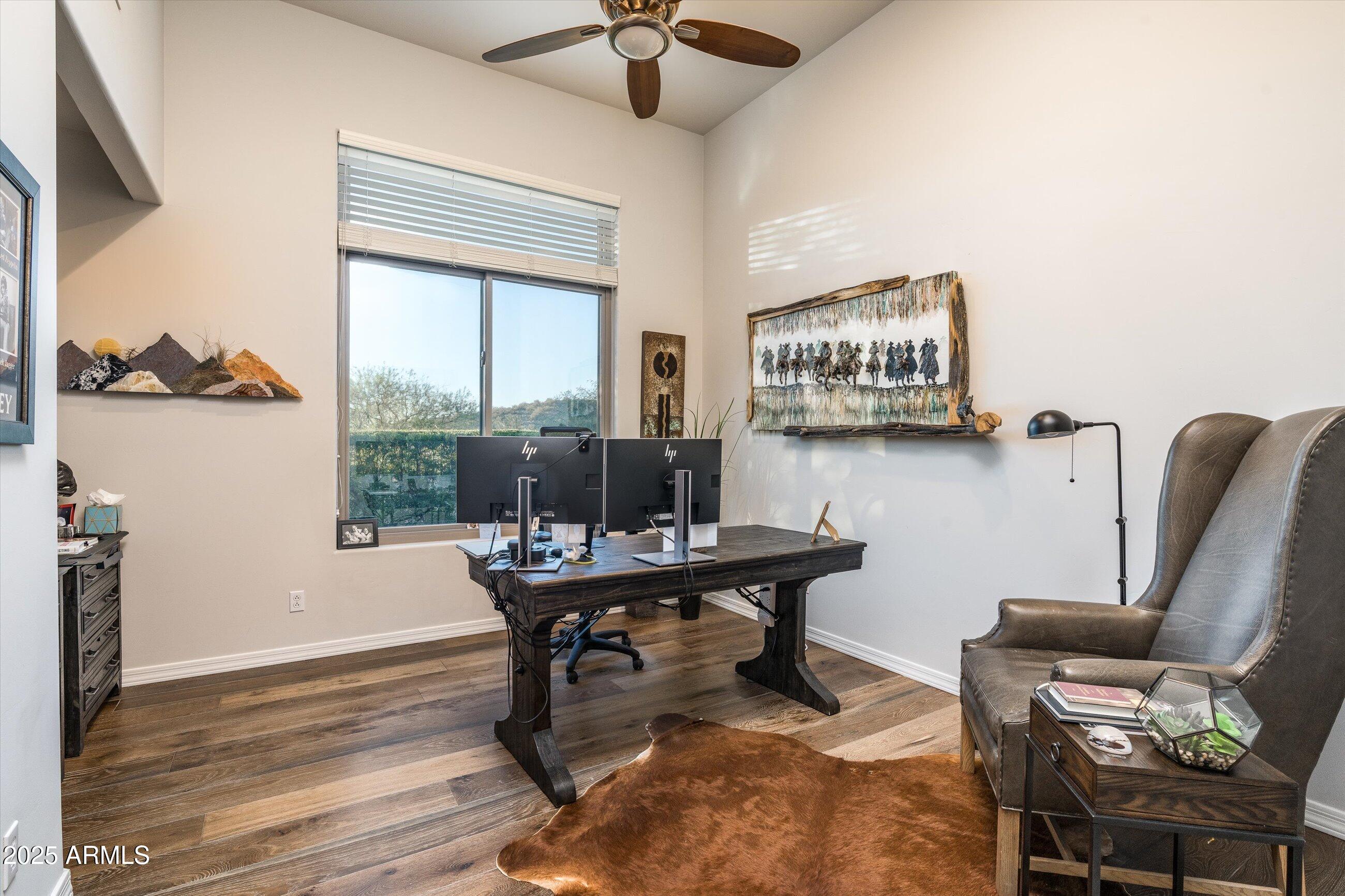 11368 E WINCHCOMB Drive