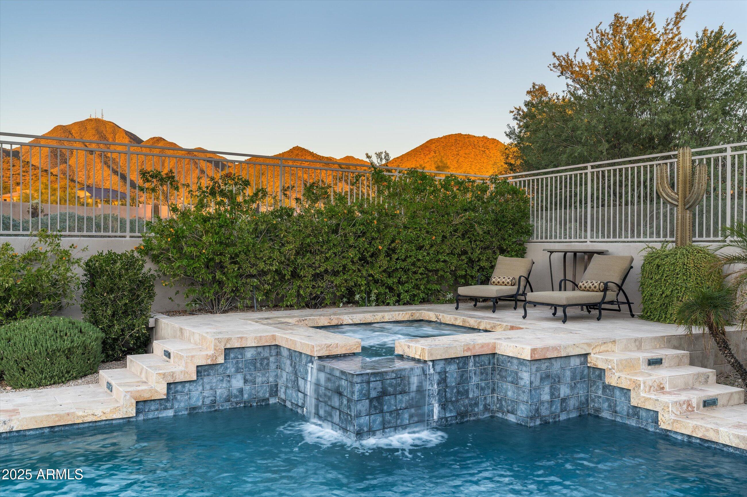 11368 E WINCHCOMB Drive