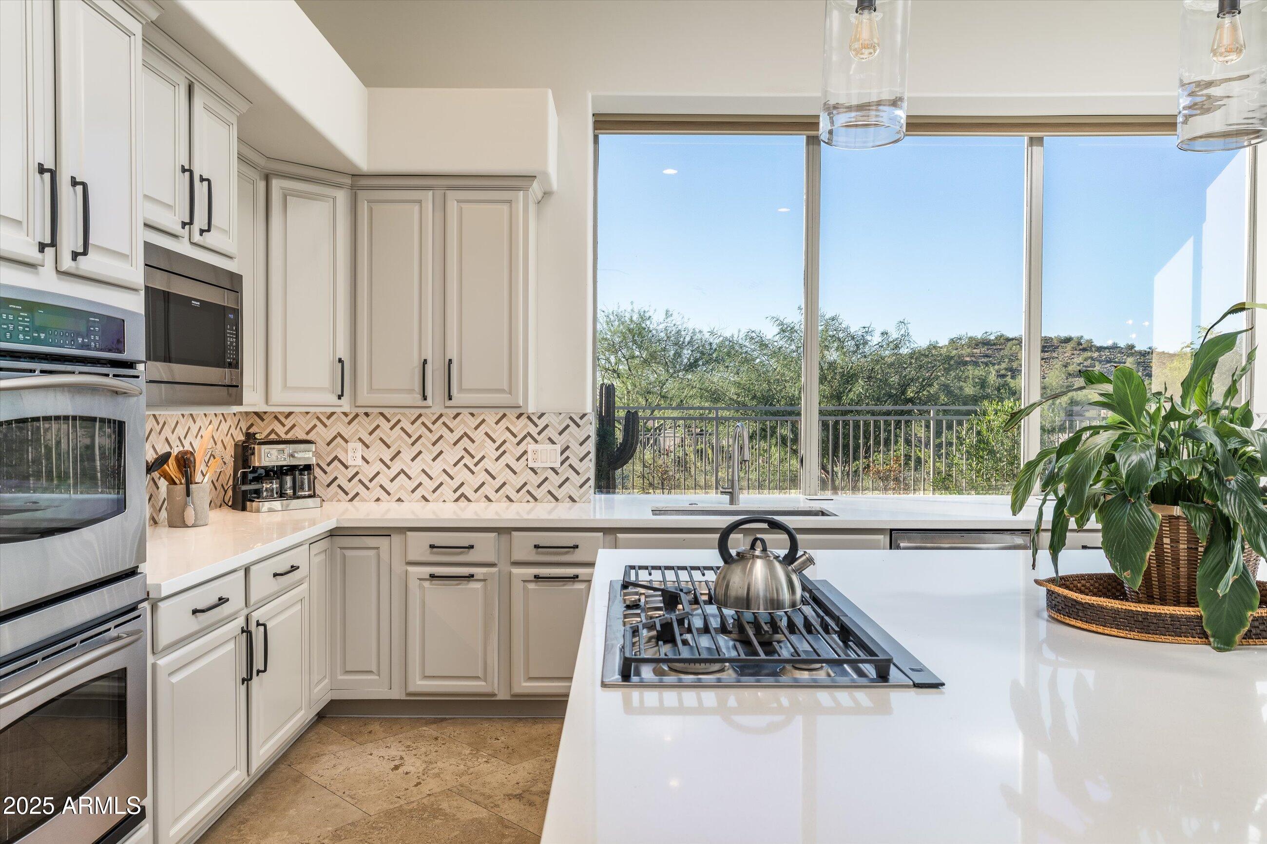 11368 E WINCHCOMB Drive