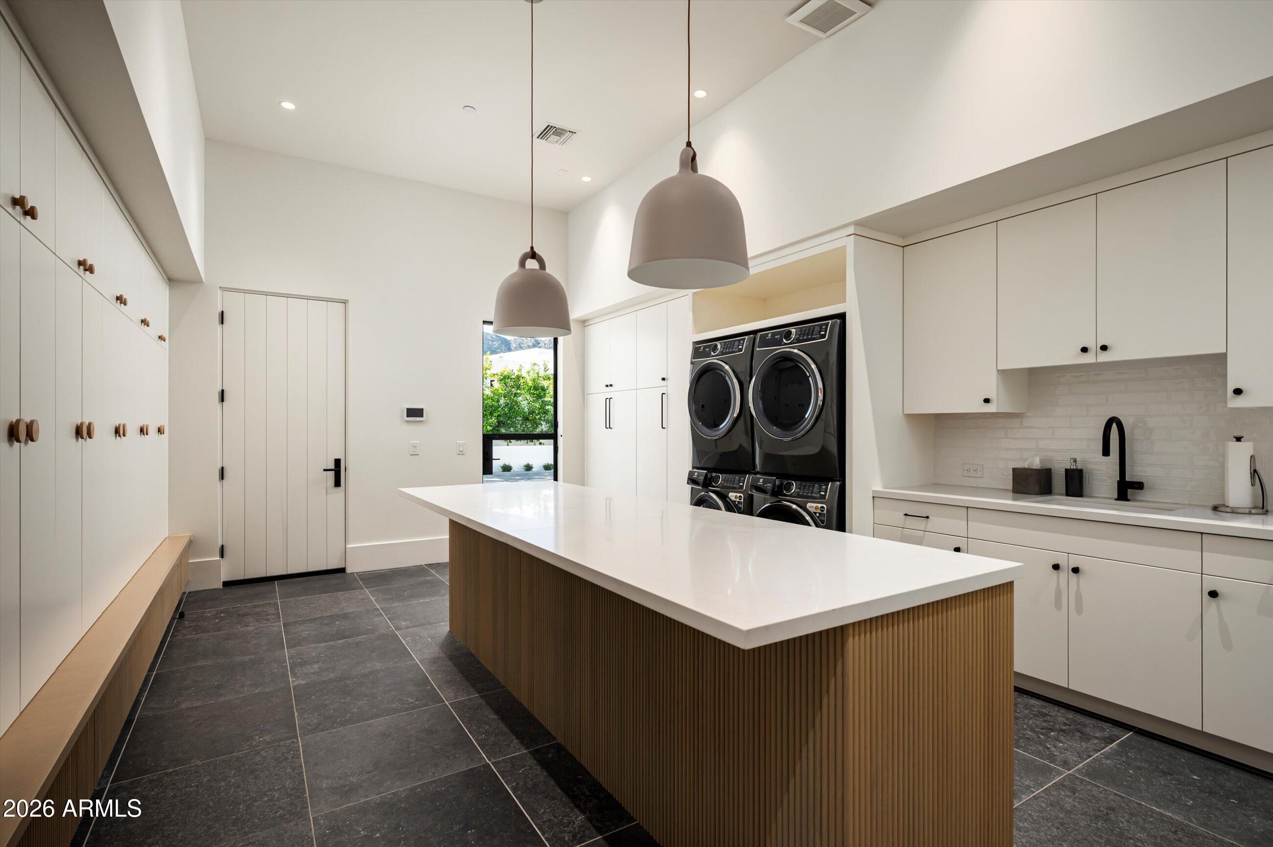 5029 E DESERT PARK Lane