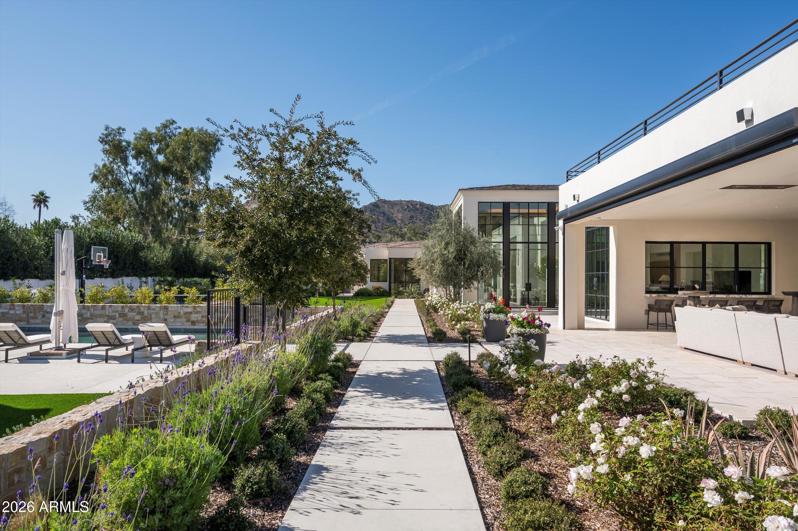 5029 E DESERT PARK Lane