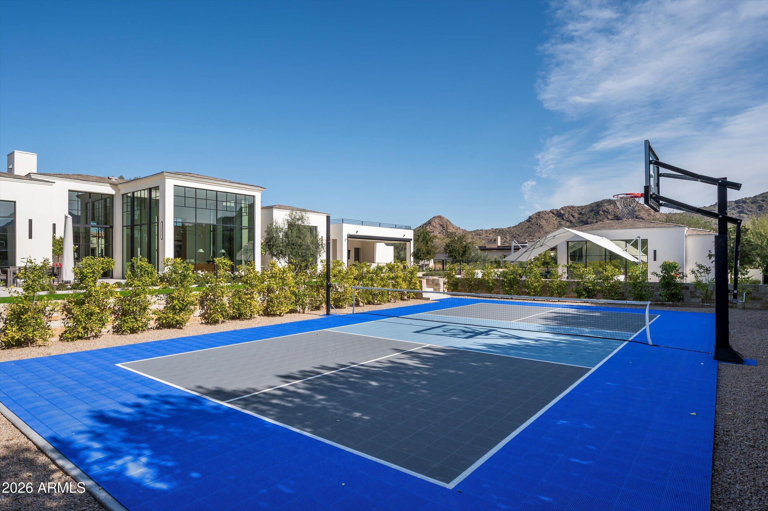 5029 E DESERT PARK Lane