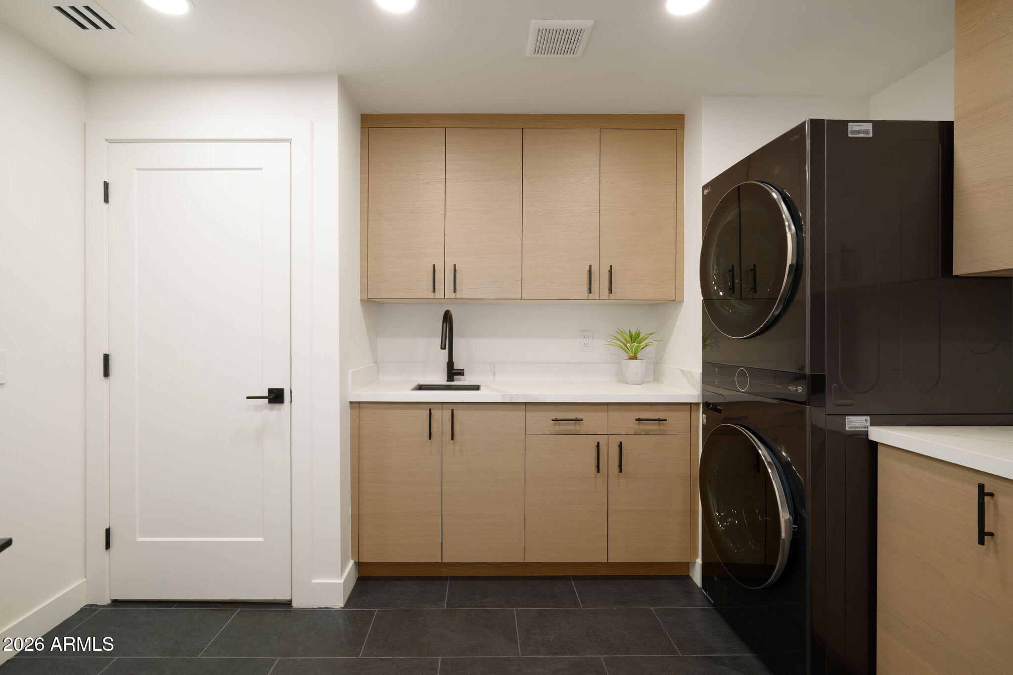 2737 E ARIZONA BILTMORE Circle 3