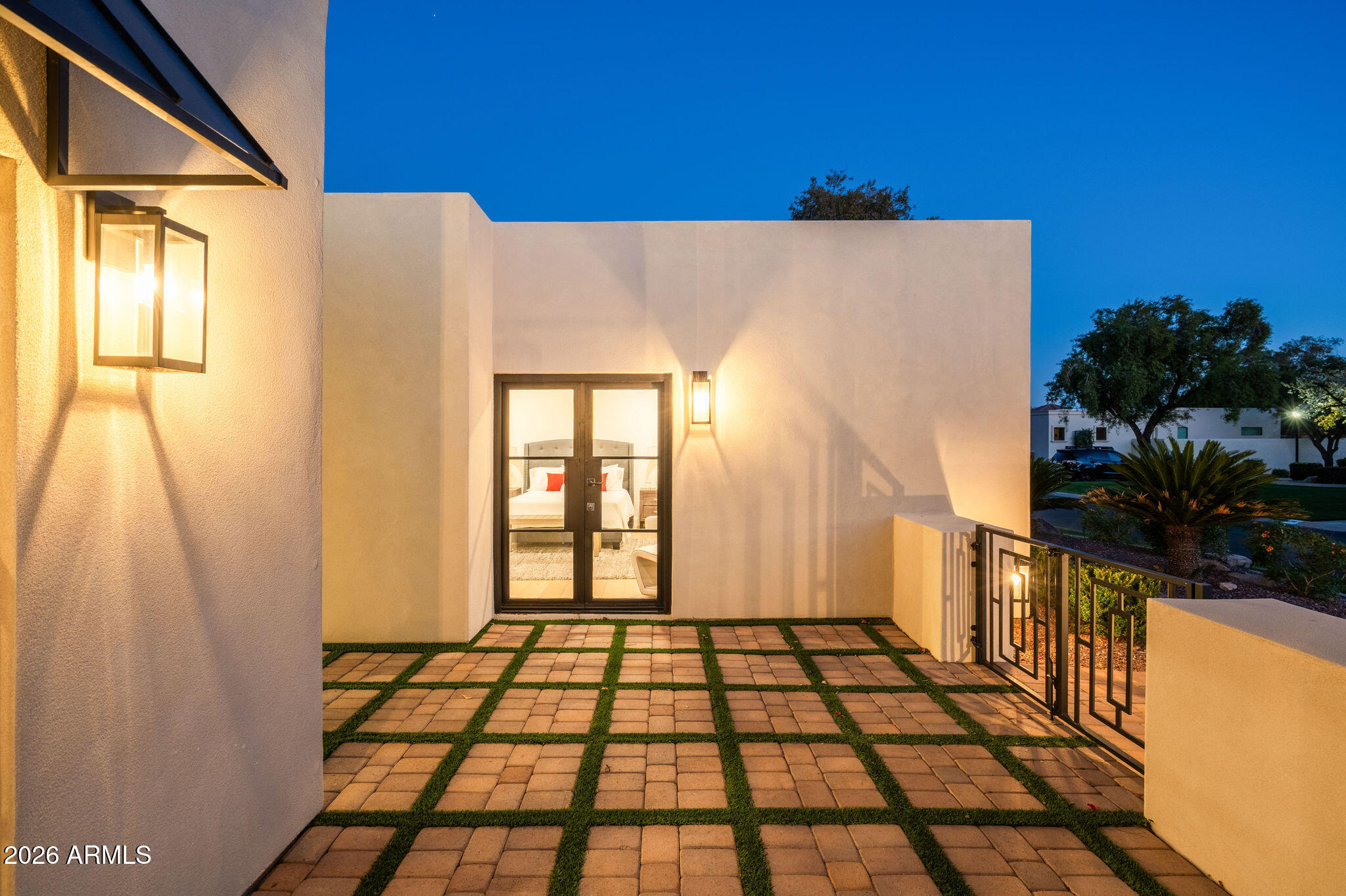 2737 E ARIZONA BILTMORE Circle 3