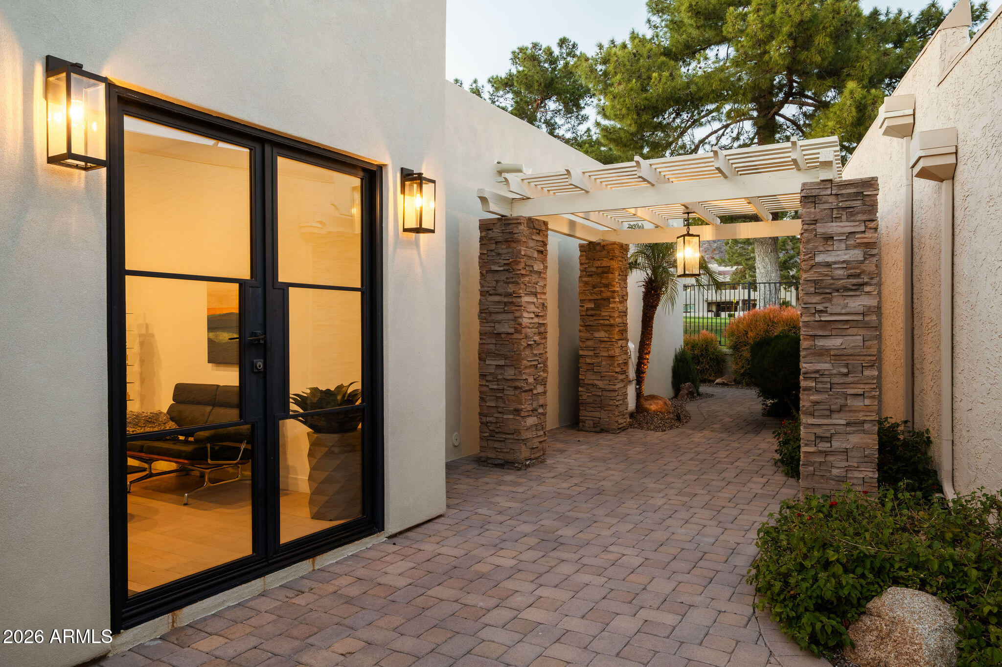 2737 E ARIZONA BILTMORE Circle 3