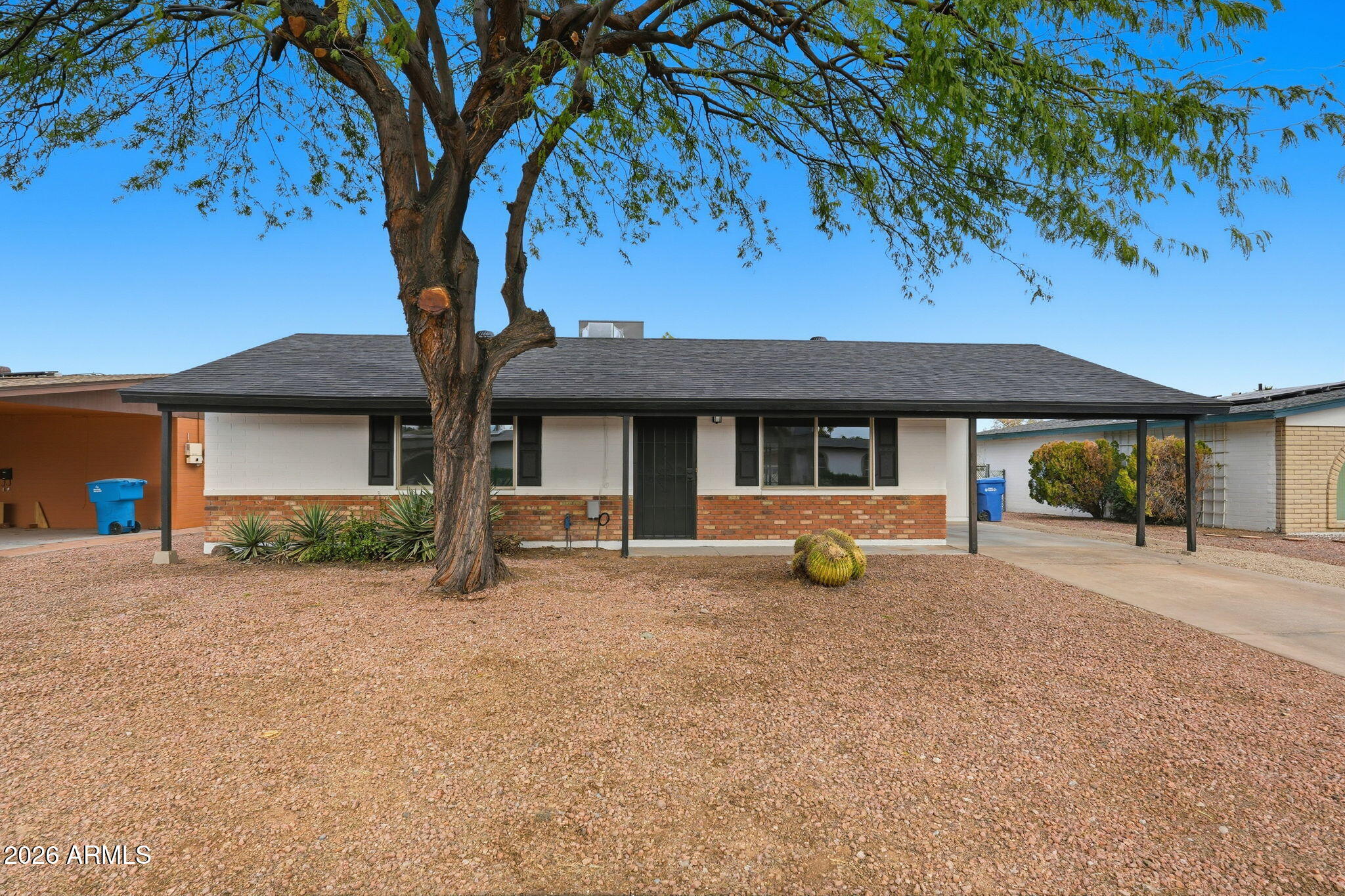 2134 E BECK Lane