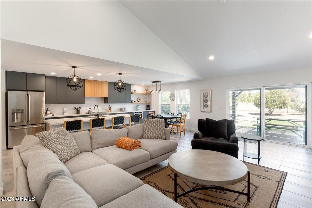 11601 N 50TH Place