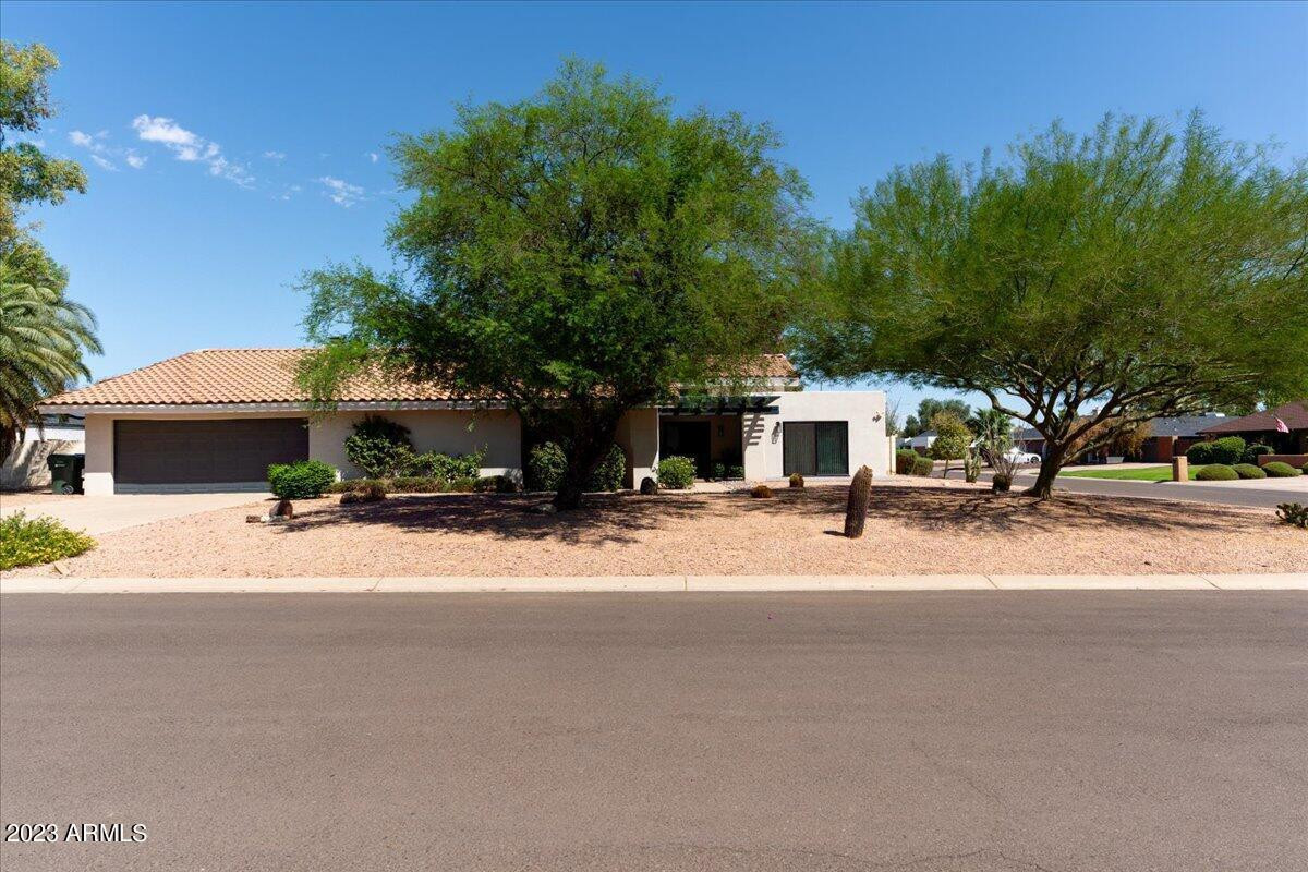 11601 N 50TH Place