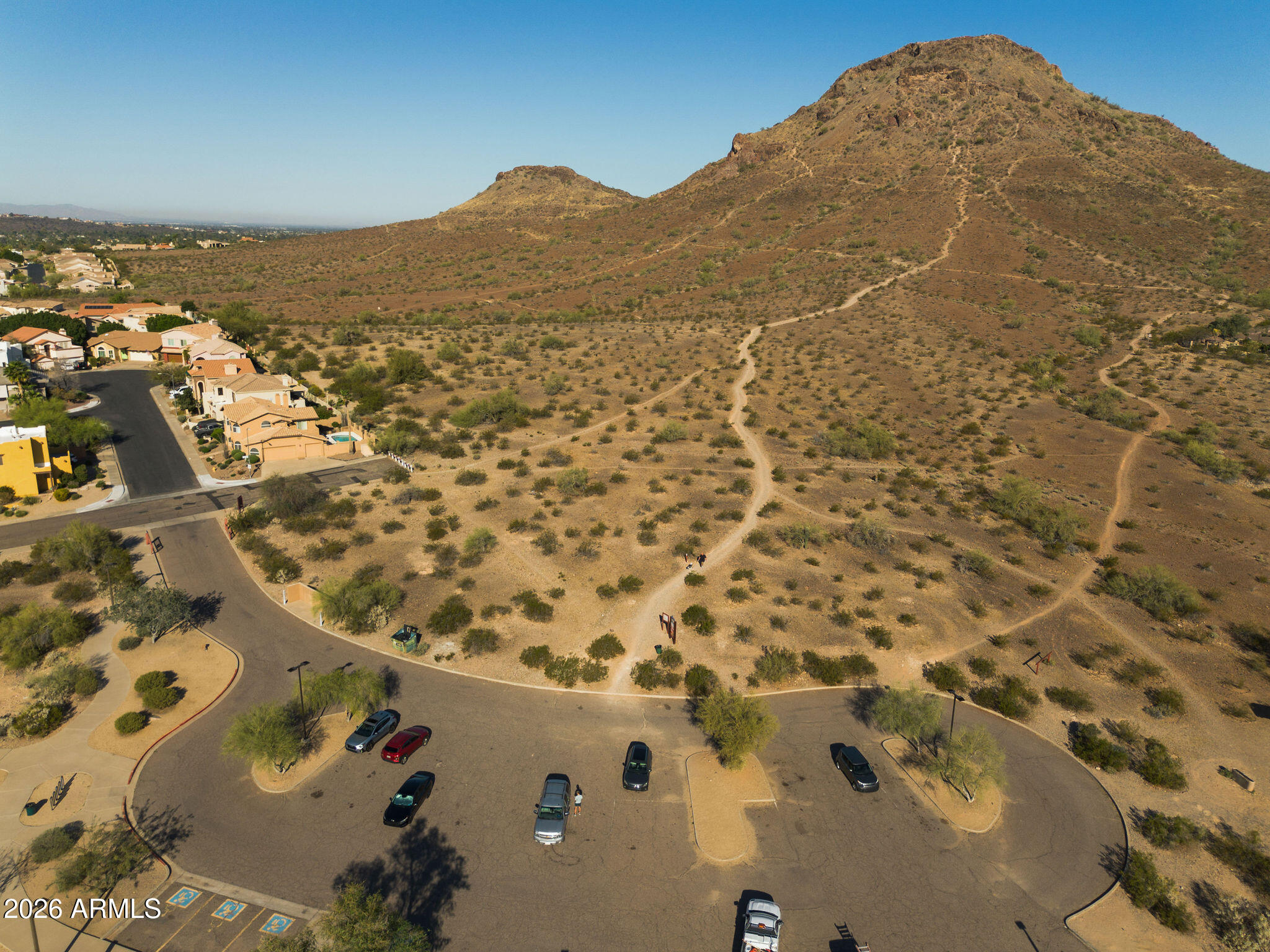 1729 E WINCHCOMB Drive