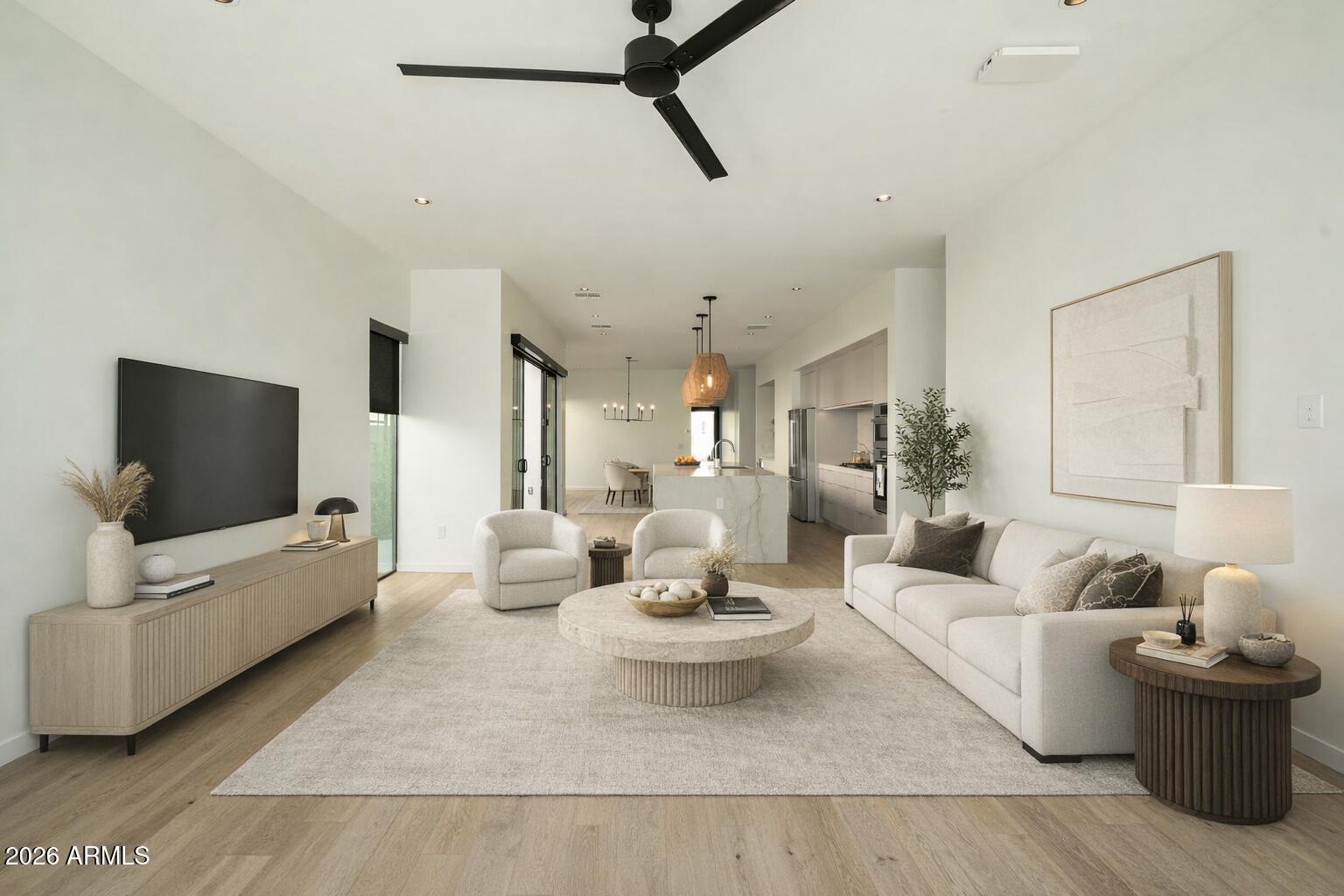 1729 E WINCHCOMB Drive