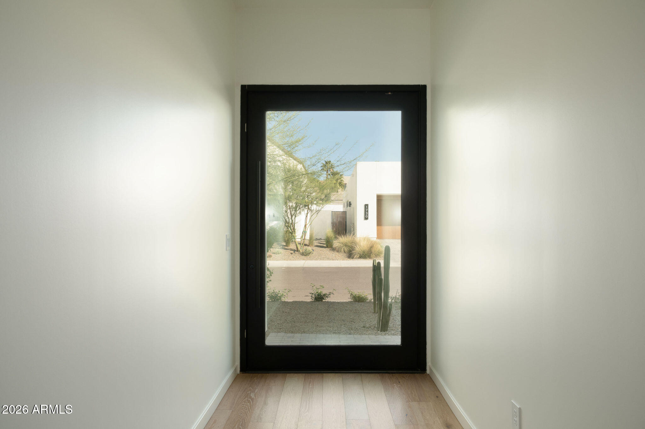 1729 E WINCHCOMB Drive